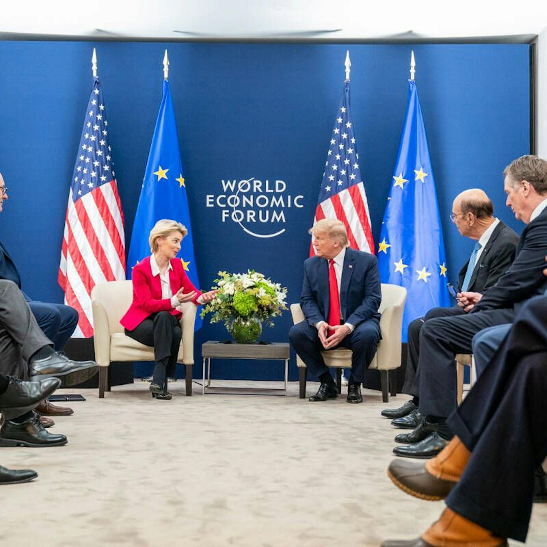 Image - EU und Trump: Warum unternimmt von der Leyen nichts gegen die Erpressung durch die USA?