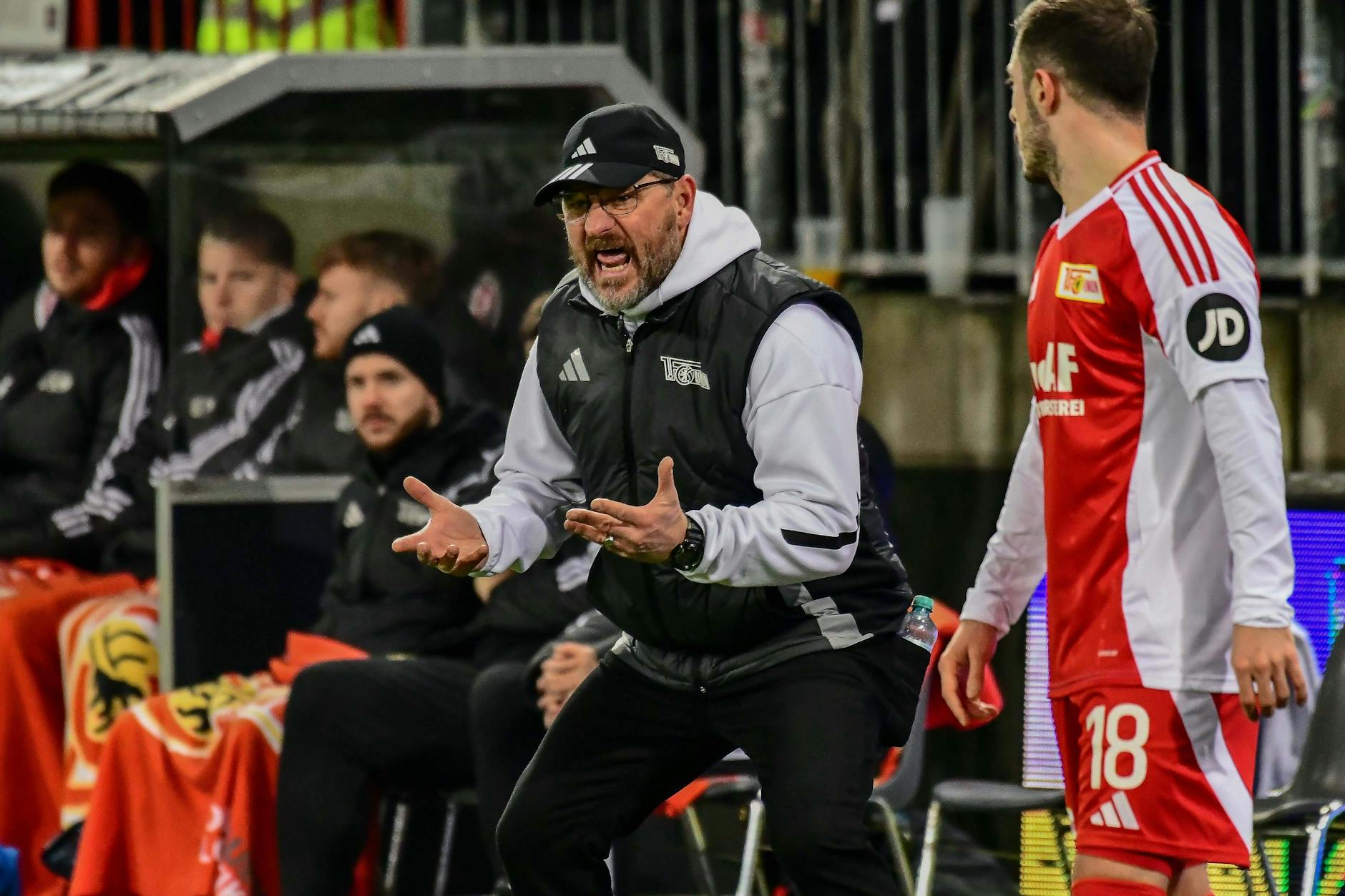Steffen Baumgart (53) wusste, worauf er sich beim 1. FC Union einlässt. Dennoch ist der Cheftrainer nach vier Spielen maximal bedient.