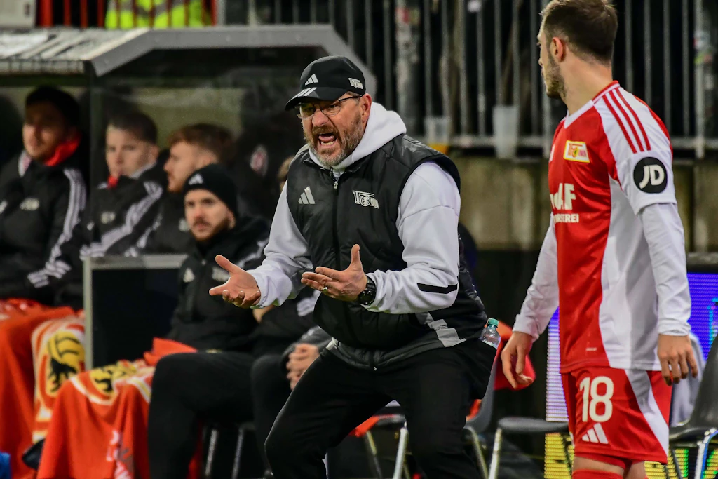 Auch das noch: Baumgart steckt beim 1. FC Union in der Zwickmühle!