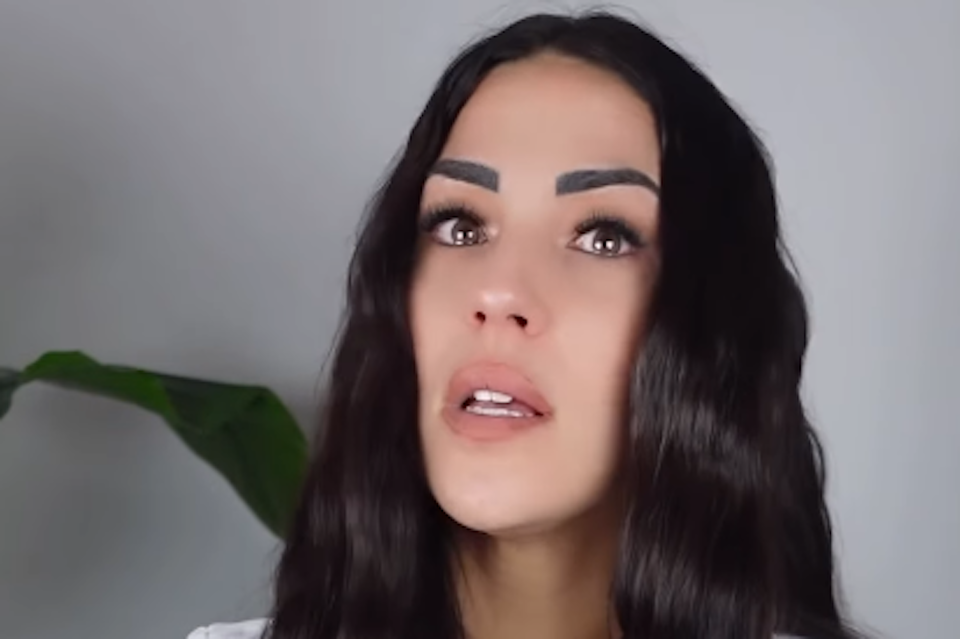 Elena Miras weint in einem Instagram-Video.