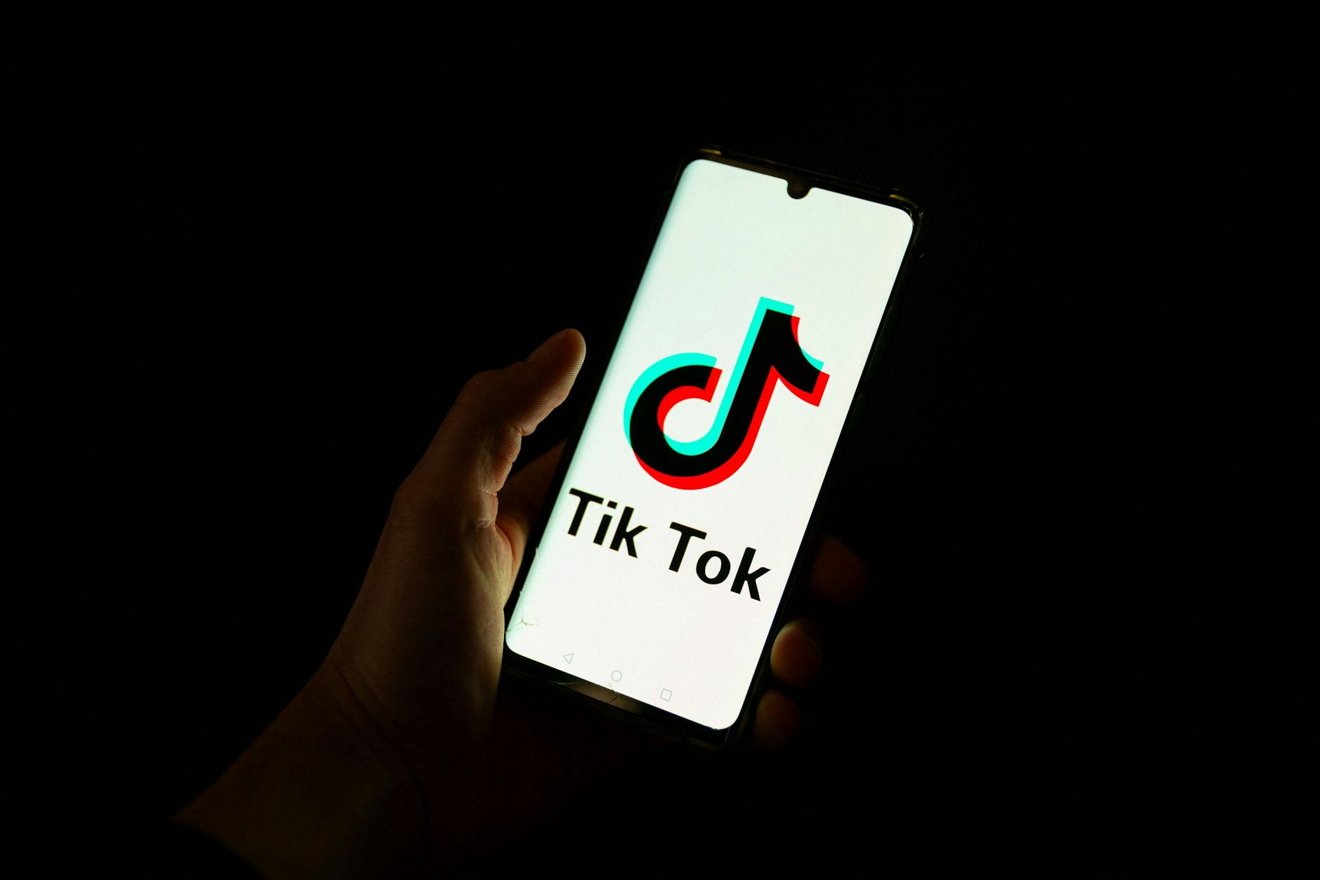 Eine muslimische Transfrau wurde wegen Hassrede verurteilt, nachdem sie ein Video auf der chinesischen Social-Media-Plattform TikTok gepostet hat.