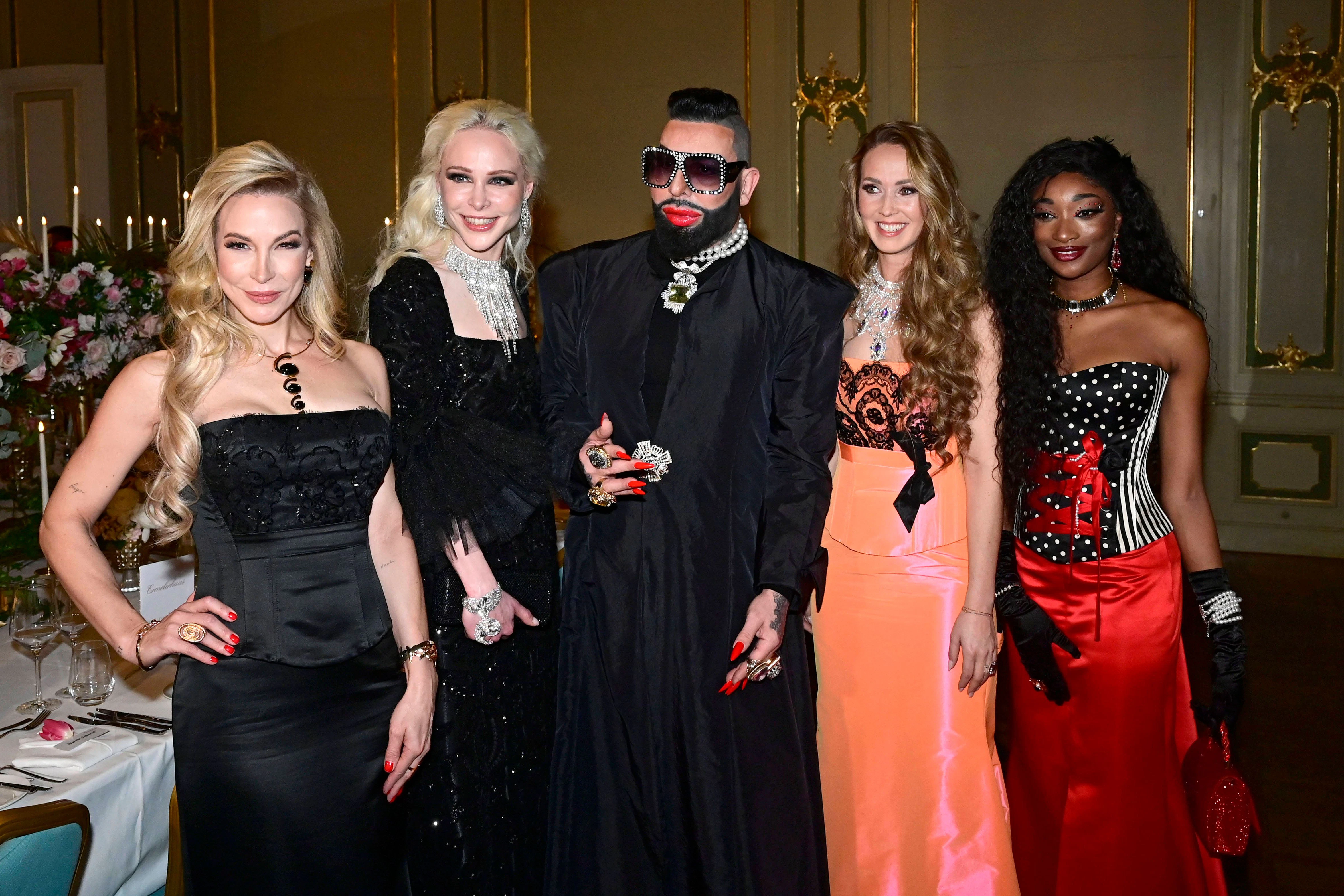 Michelle Monballijn mit ihren „My Style Rocks“-Kolleginnen Theresia Fischer, Christina Grass und Samira Diasso beim Dinner von Harald Glööckler.