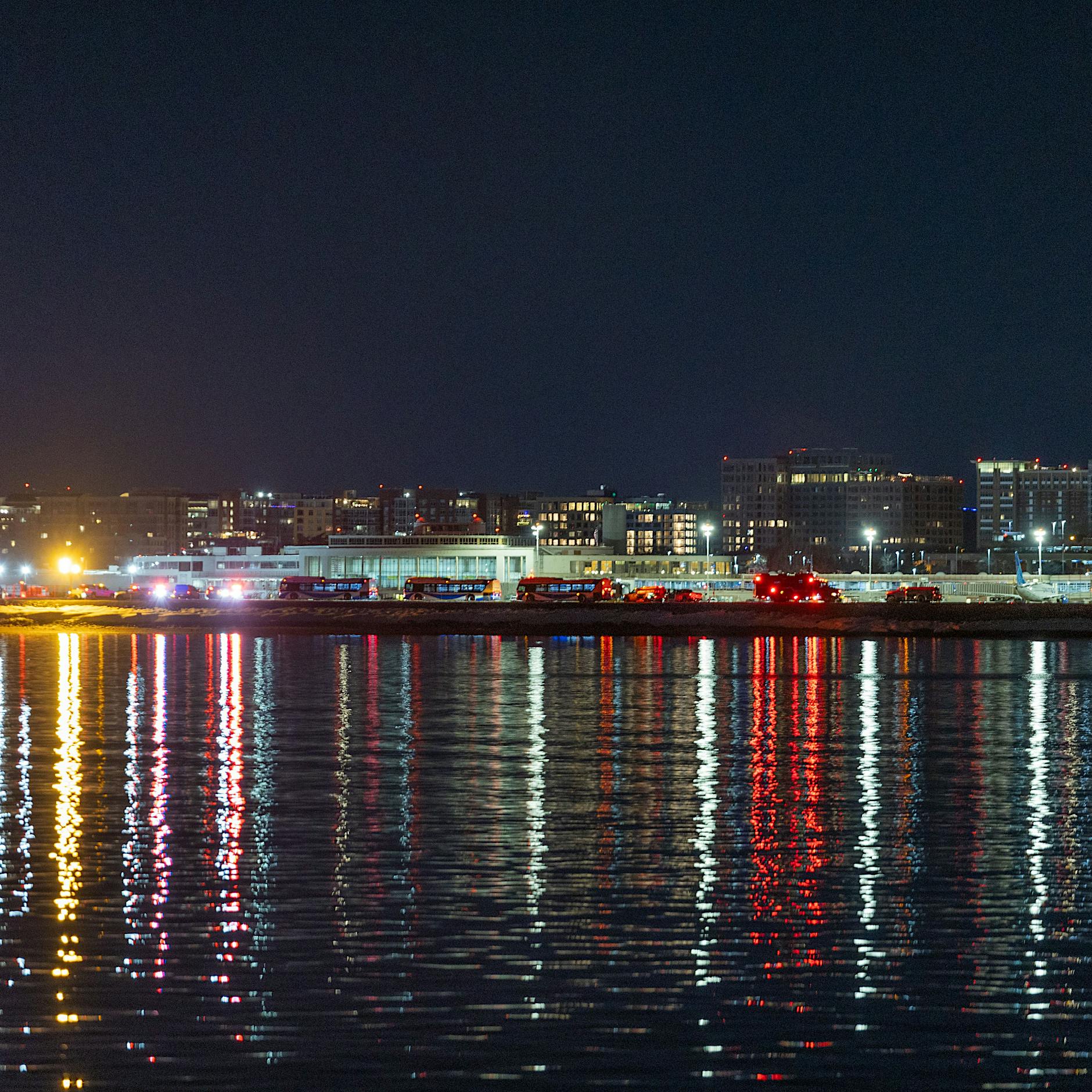 Flugzeugabsturz in Washington: „Ich habe gerade einen Feuerball gesehen“