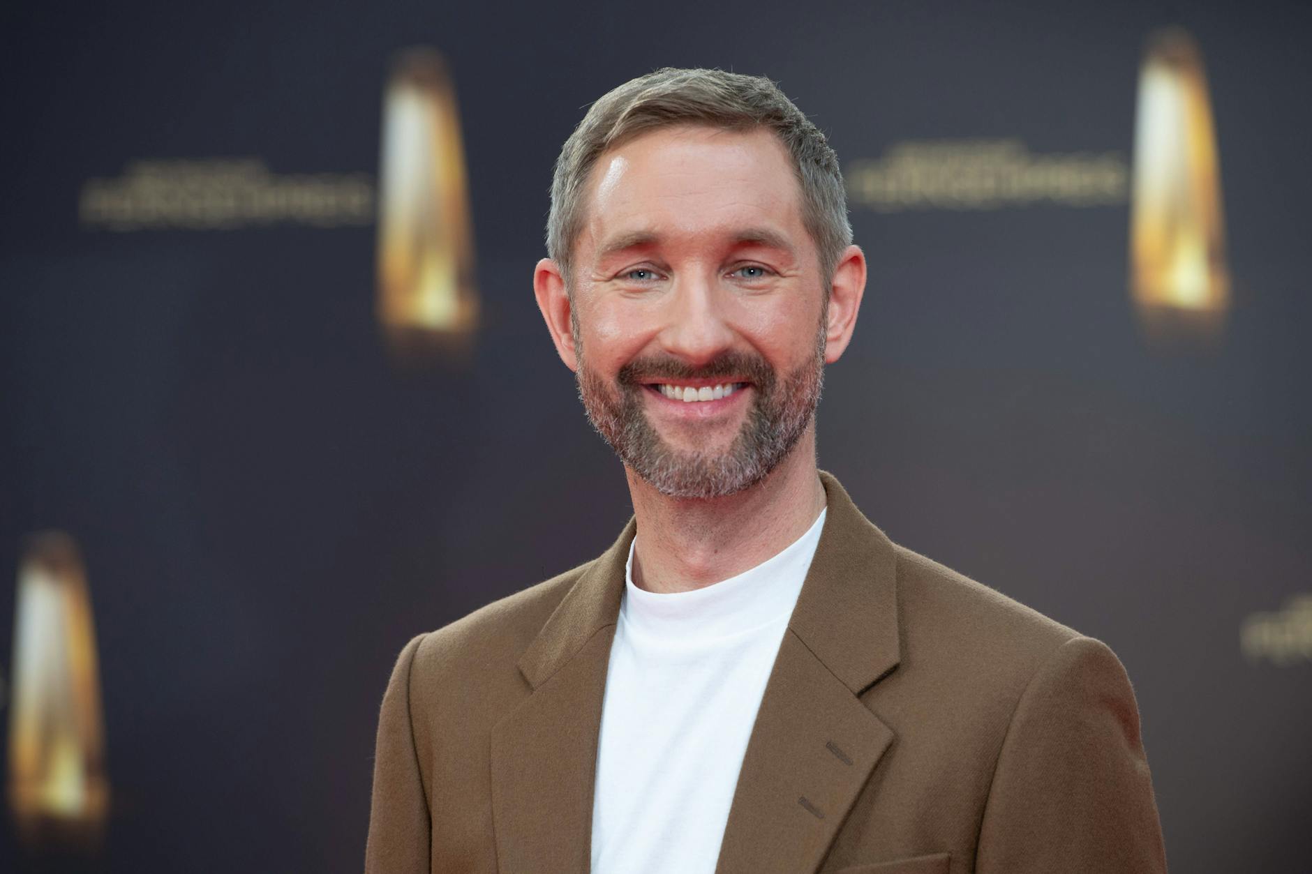 Daniel Boschmann gehört seit Jahren zum Team des Frühstücksfernsehen von Sat.1, moderiert jetzt auch Die besten Comedians Deutschlands.