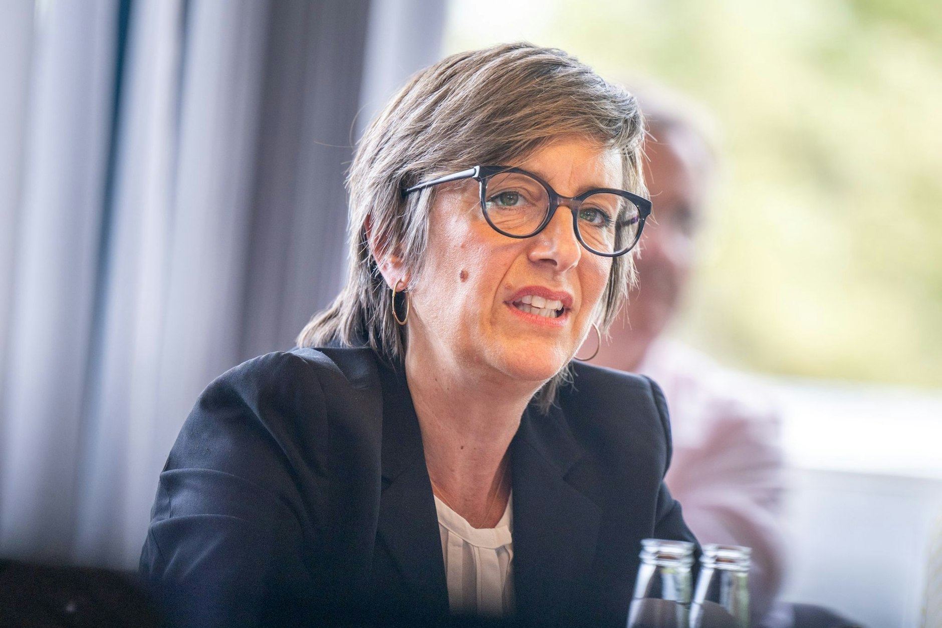 Ulrike Demmer bat den Grünen-Politiker Stefan Gelbhaar um Entschuldigung.