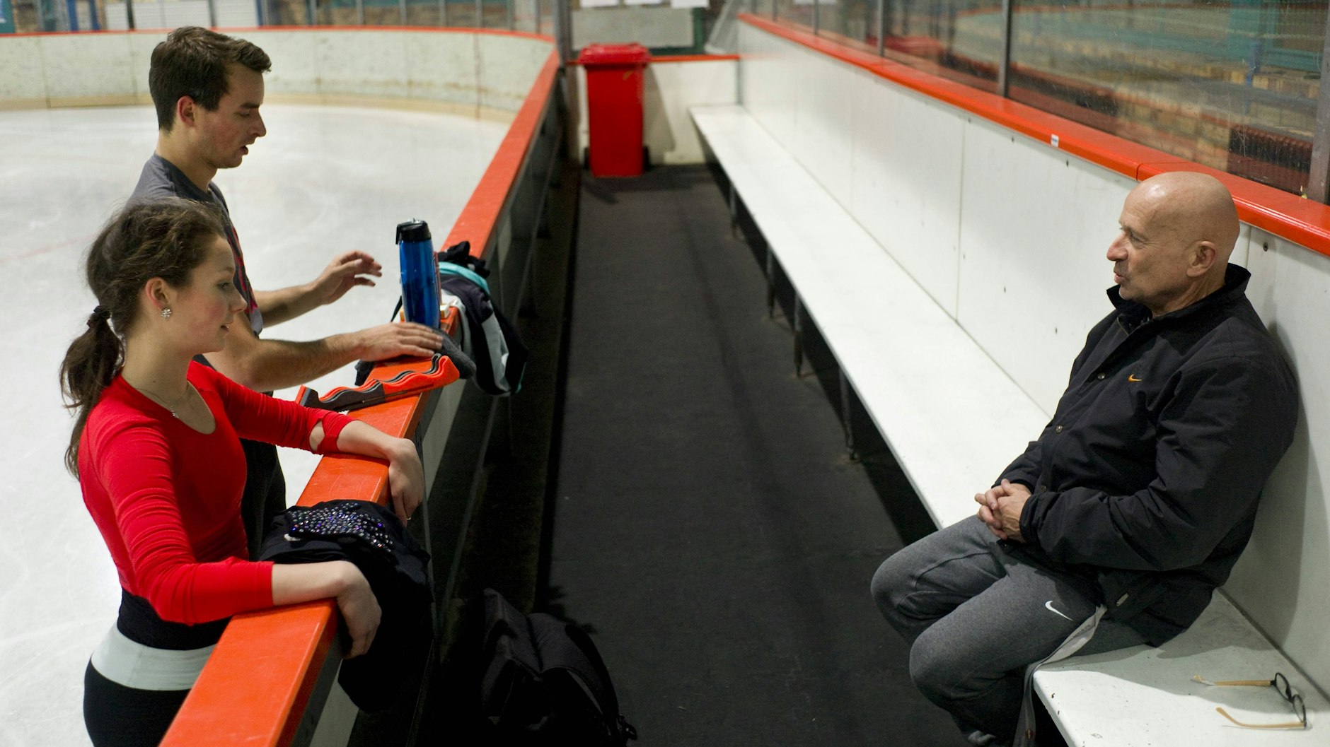 Trainer Knut Schubert arbeitet seit Jahren im Sportforum Hohenschönhausen mit talentierten deutschen Eiskunstlau-Paaren.