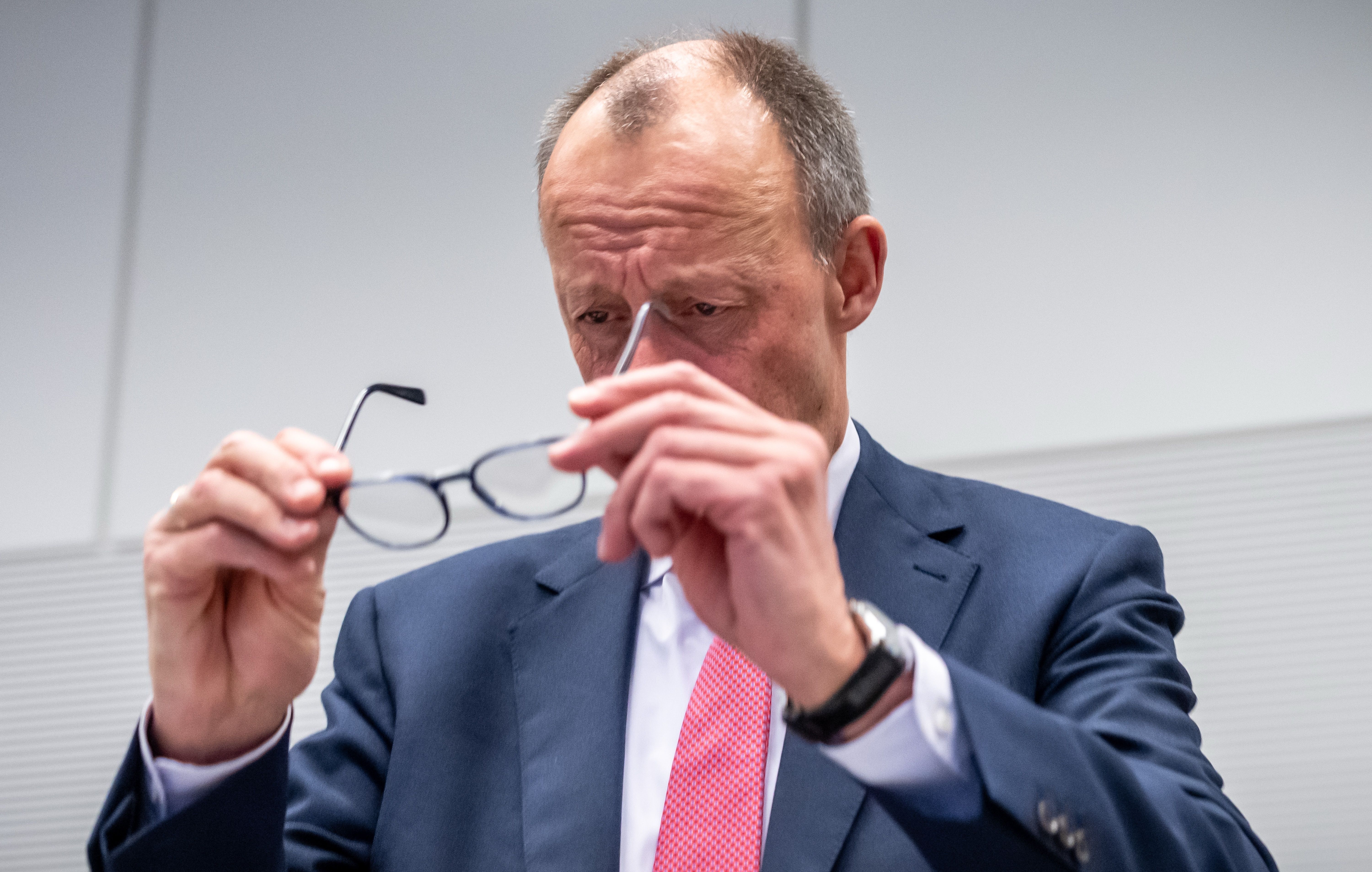 Liveticker: Bundestag lehnt Migrationsantrag der Union ab – AfD: Merz „als Tiger gesprungen und endete als Bettvorleger