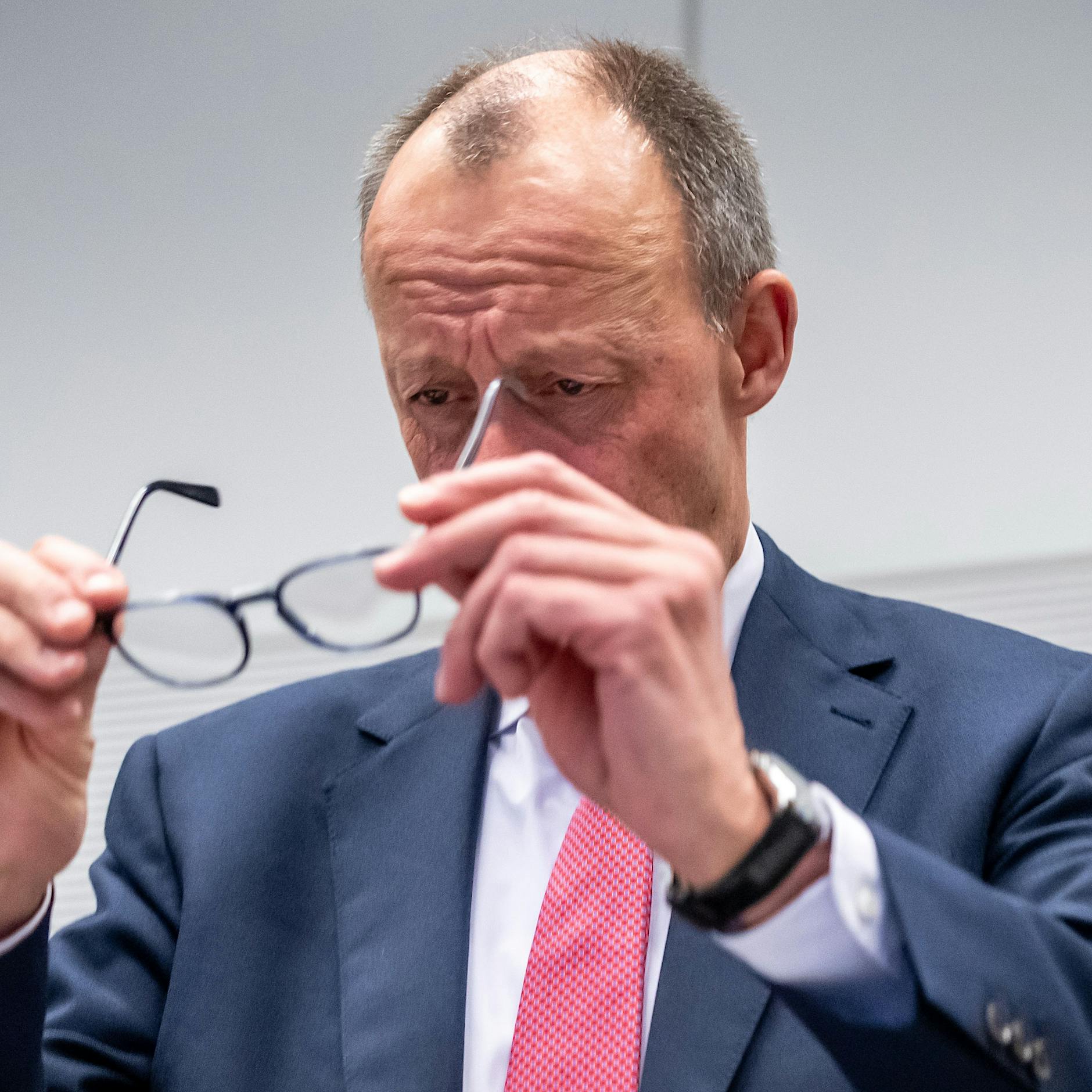 Liveticker: Bundestag lehnt Migrationsantrag der Union ab – AfD: Merz „als Tiger gesprungen und endete als Bettvorleger