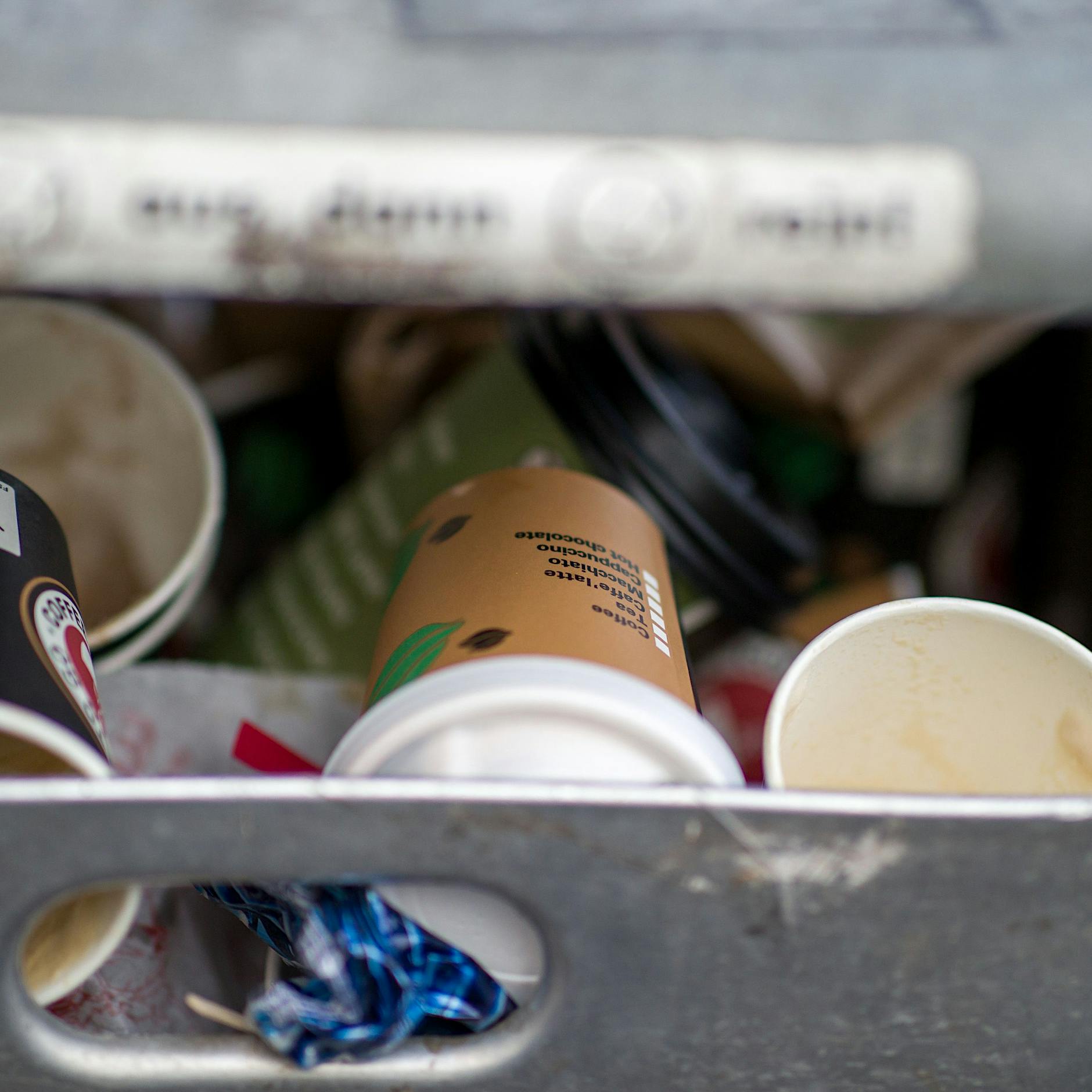 Abgabe für Einweg-Kaffeebecher und Co.: Kommt die Verpackungssteuer in Berlin?