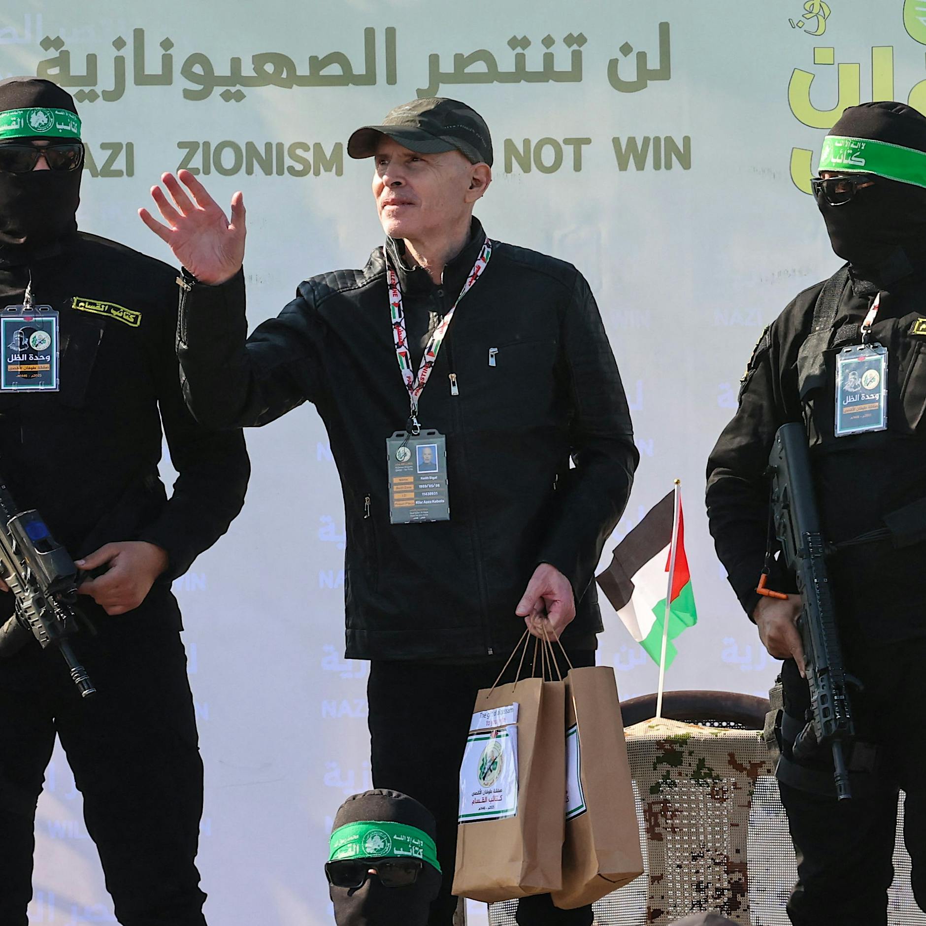 Drei Geiseln im Gazastreifen an das Rote Kreuz übergeben