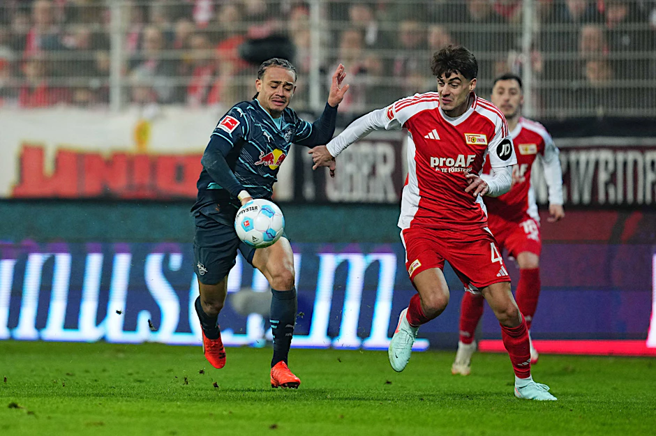 Diogo Leite (r.) war in den Duellen mit Leipzigs Starspielern (hier: Xavi Simons) immer wieder Sieger.