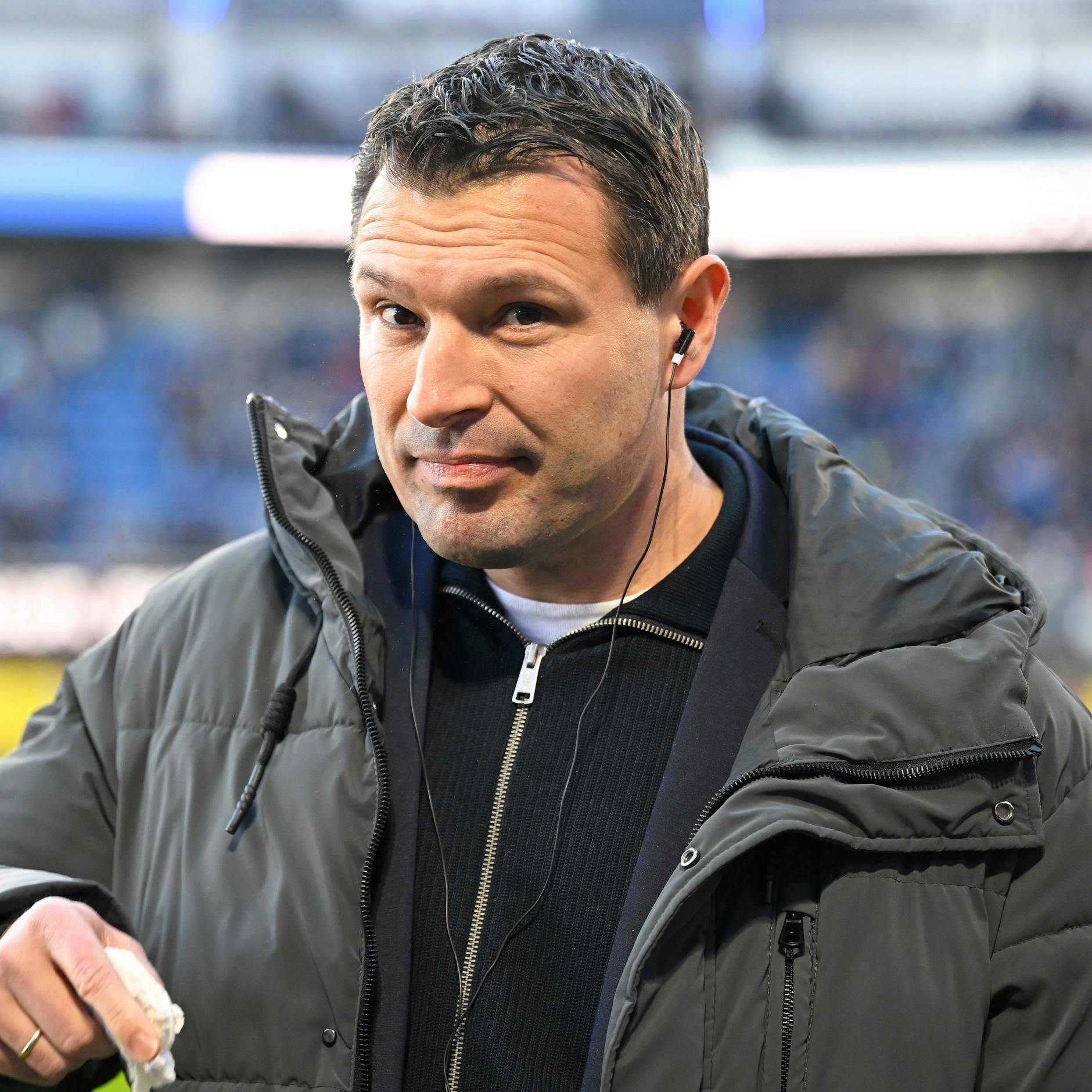 Hertha-Sportdirektor Benjamin Weber war nach der Regensburg-Blamage ziemlich angefressen.