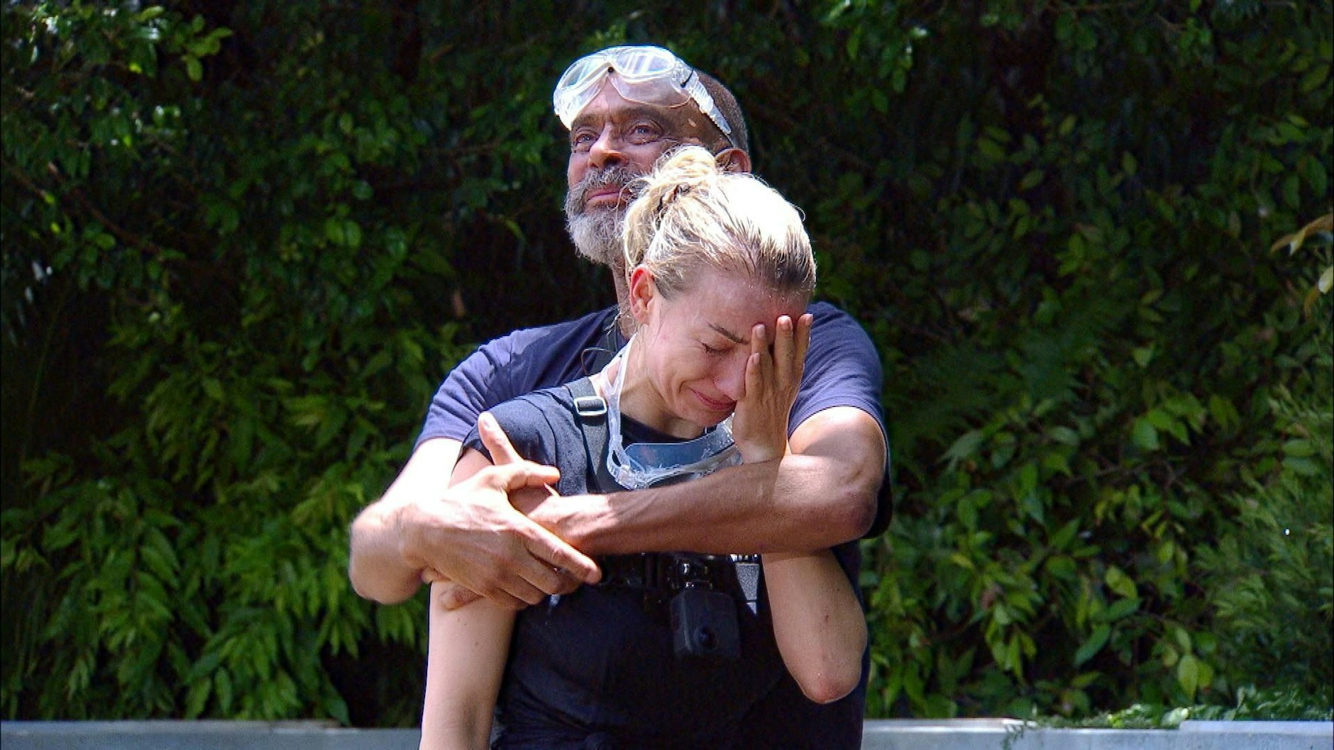Anna-Carina und Pierre müssen in die Dschungelprüfung.