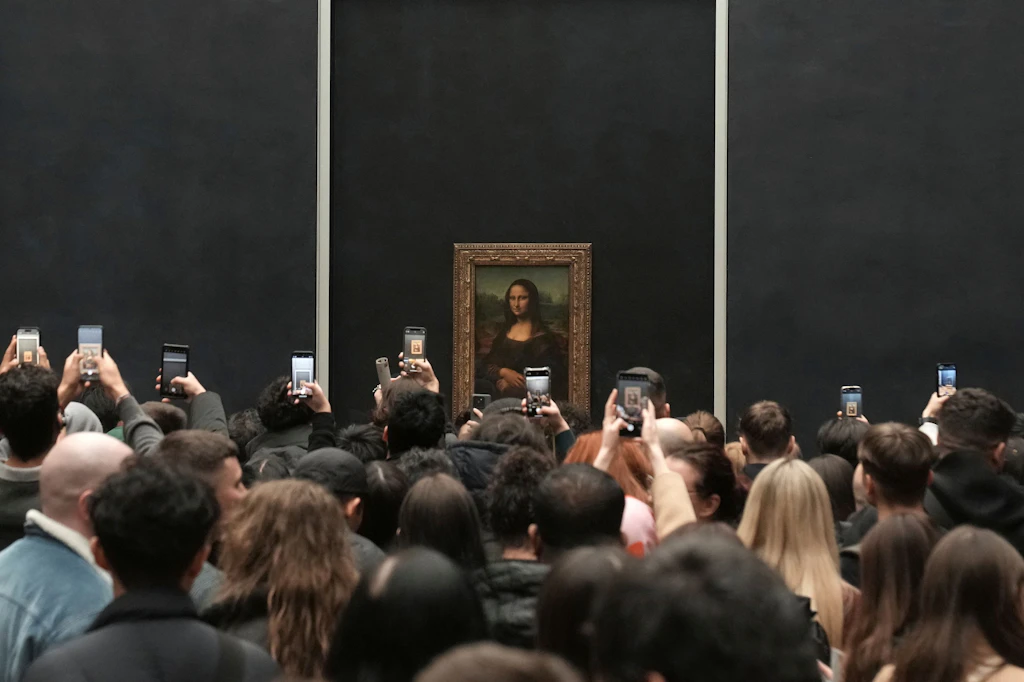 Louvre “Mona Lisa” nı nasıl sütlemek istiyor ve Berlin'den ne öğrenebilir?