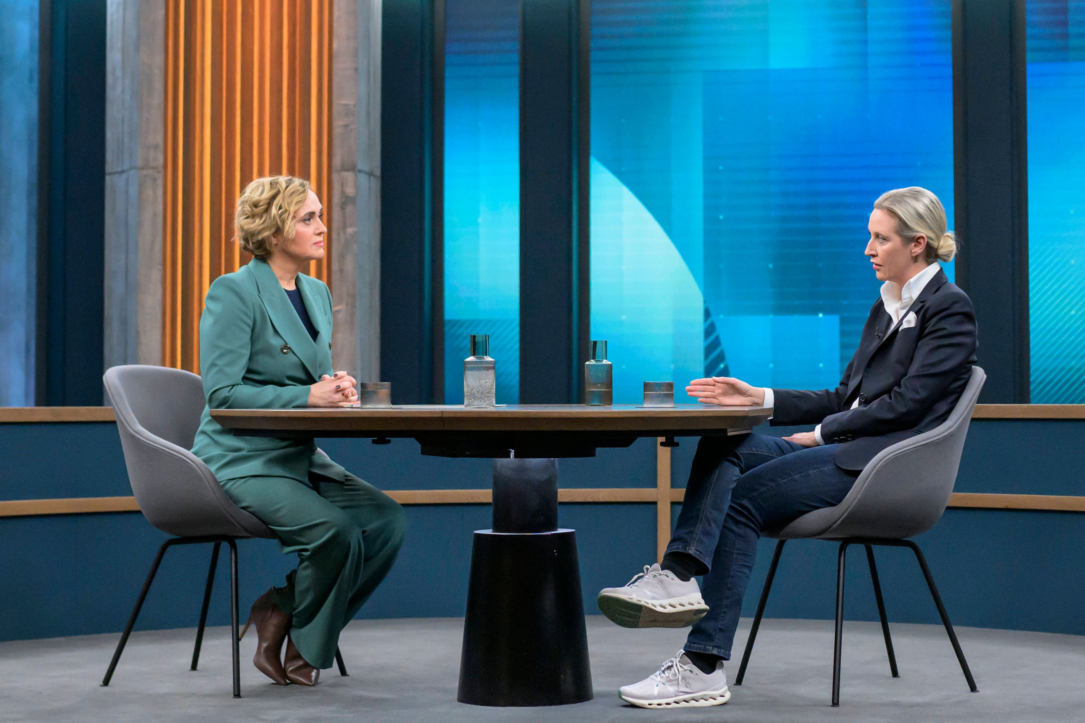 Alice Weidel trägt Sneaker von On: Das sagt die Schweizer Marke dazu, dass die AfD-Politikerin ihre Schuhe kauft