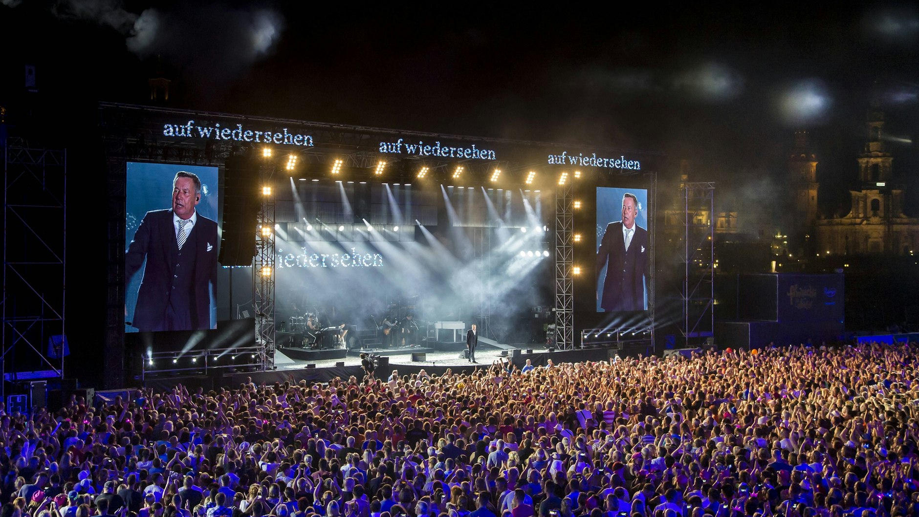 Im August 2018: Schlager-Sänger Roland Kaiser bei einem seiner Kaisermania-Konzerte in Dresden. 