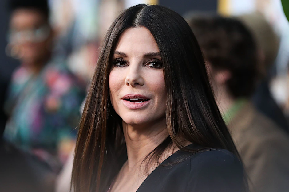 „Bitte nehmt zur Kenntnis, dass ich keine Form von Social Media nutze!“ Sandra Bullock wandte sich jetzt mit einer Warnung an ihre Fans.