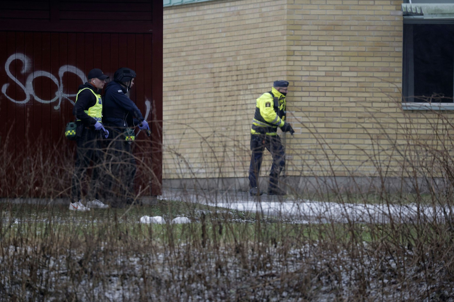 Örebro: Polizei steht am Schauplatz eines Vorfalls in der Risbergska-Schule. 