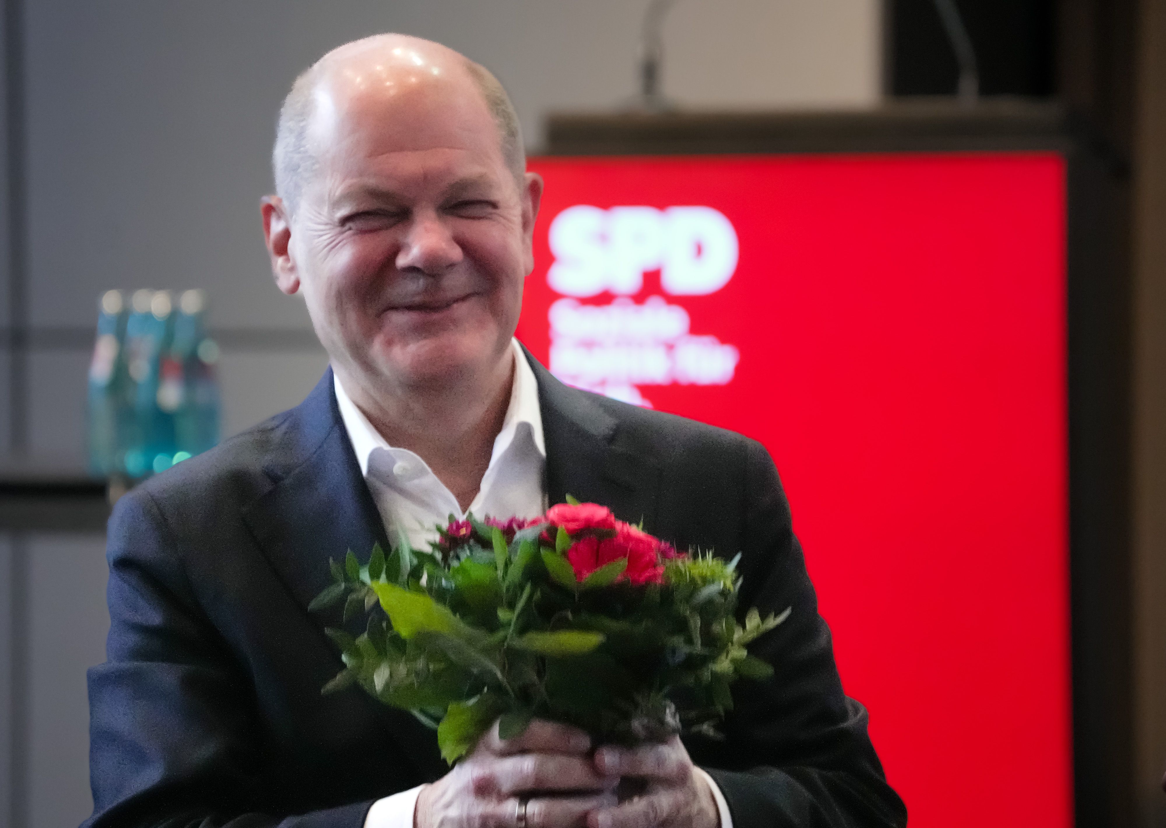 Aktuelle Umfrage vor der Wahl 2024 : SPD legt leicht zu, so schneiden BSW, AfD und Linke ab