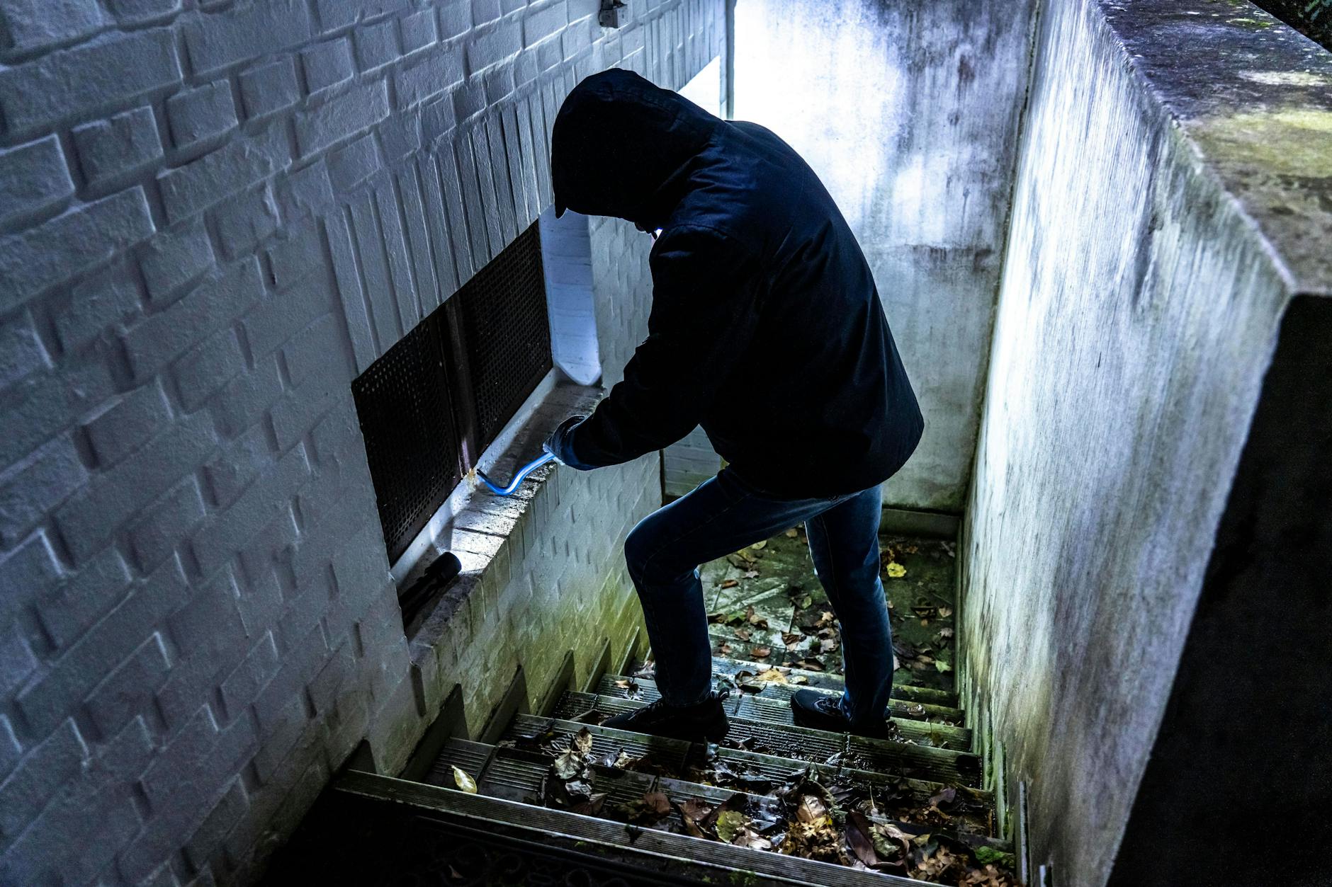 Bei einer Veranstaltung mit der Polizei Berlin haben Anwohner in Marzahn-Hellersdorf die Chance, sich über Einbruchsschutz zu informieren.