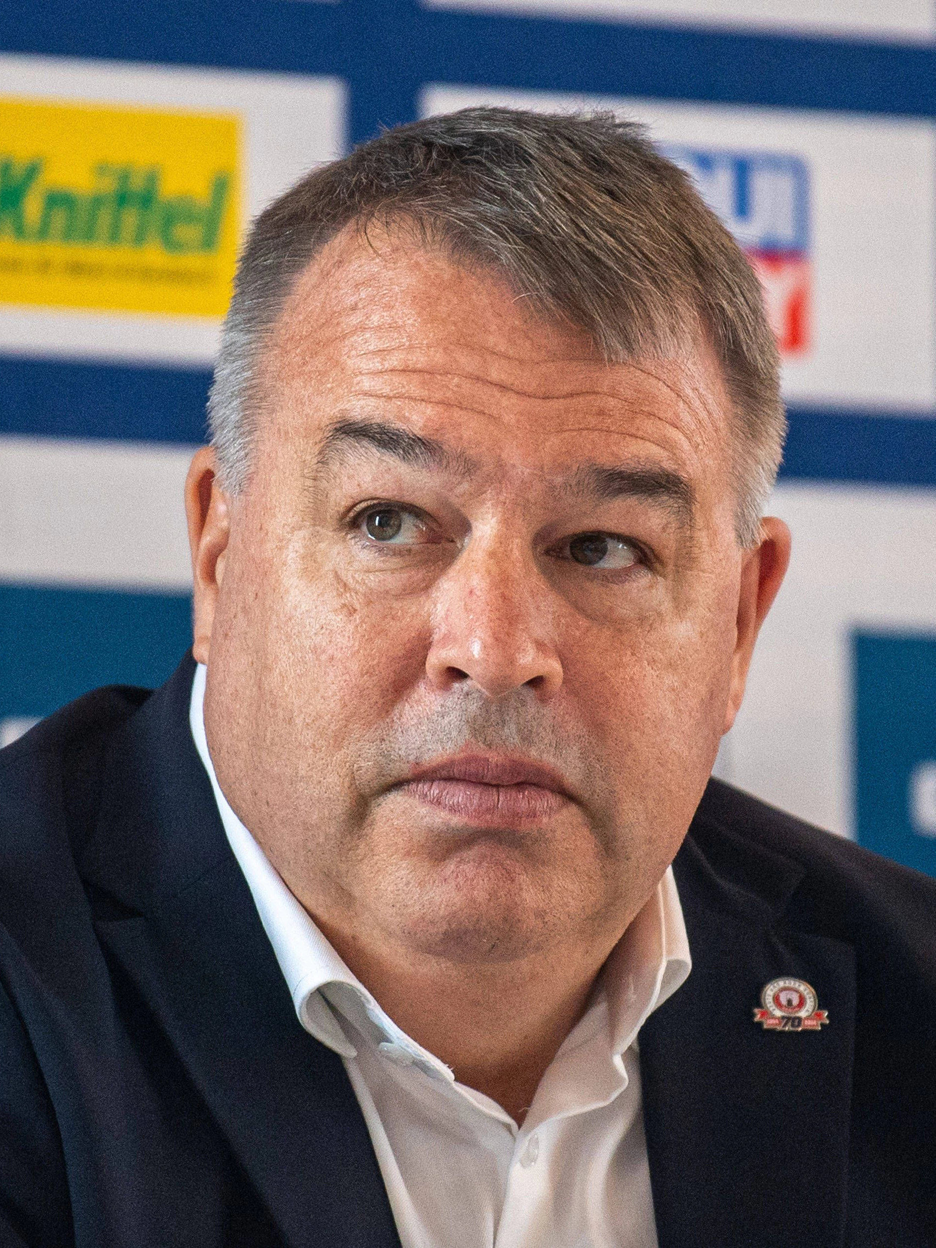 Eisbären-Sport-Direktor Stephane Richer (58) kann noch einen Star holen.