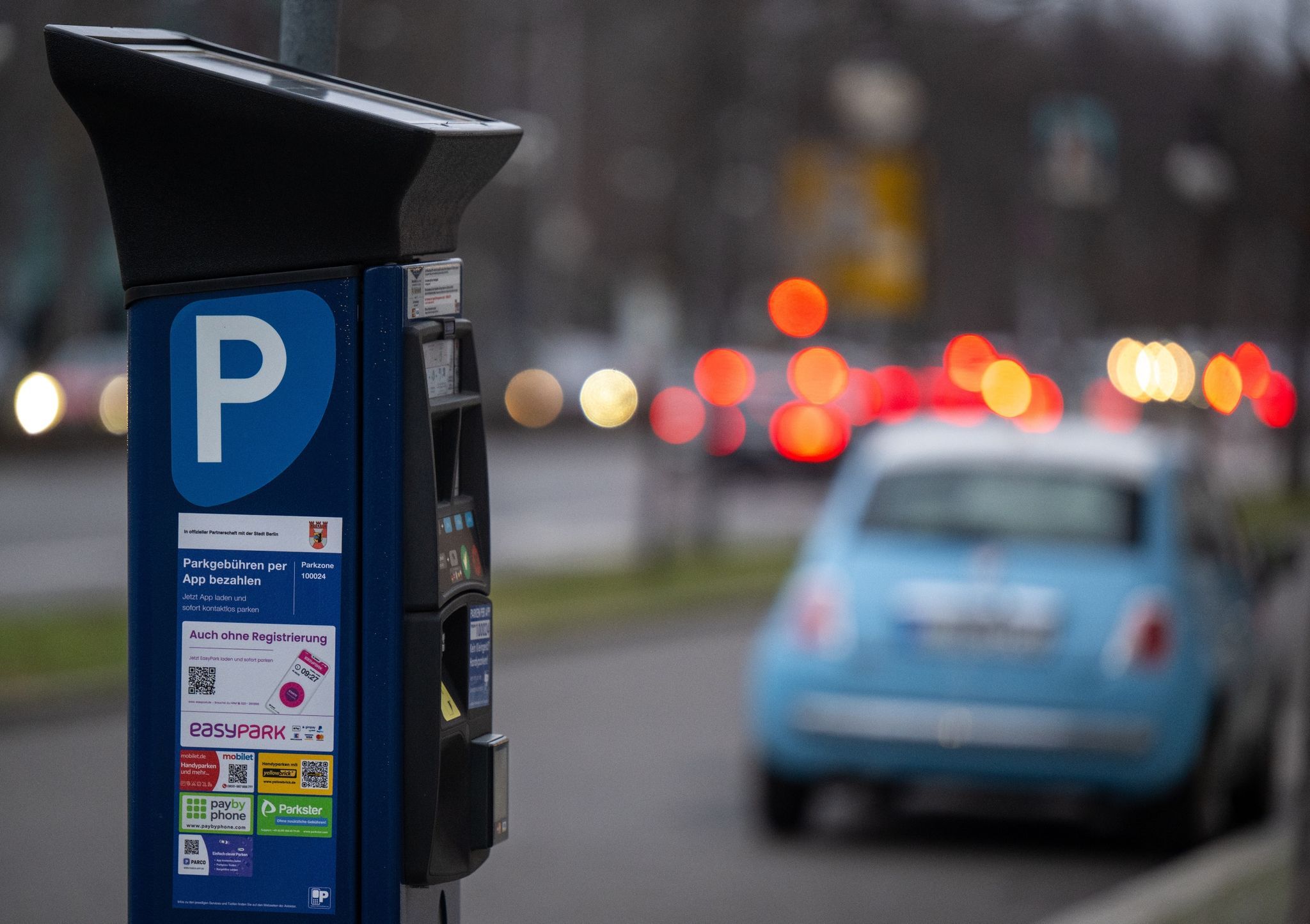 Berliner Parkplatz-Revolution: Vignetten gelten bald für mehrere Parkzonen
