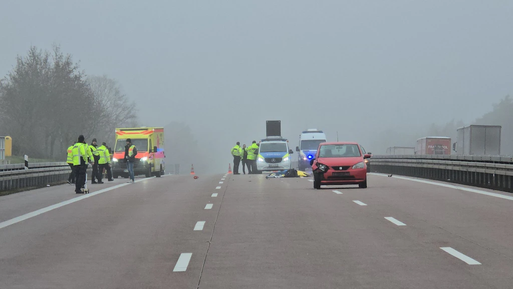 Horror in Brandenburg: Mann rennt bei Netzen auf die Autobahn – Tot!