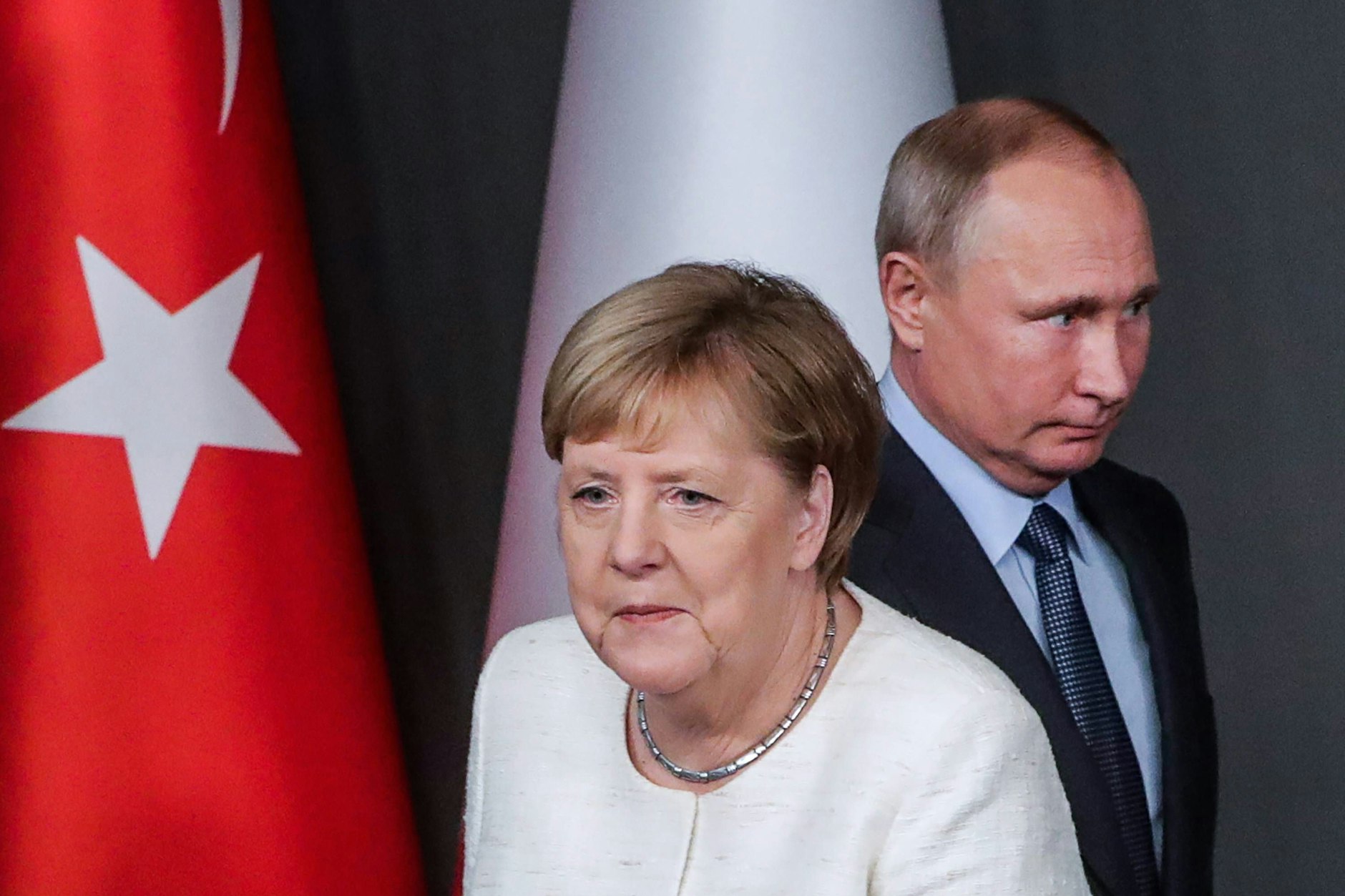 Eine harmonische Vergangenheit, die bereits im Prozess der Entfremdung befindlich war: Bundeskanzlerin Angela Merkel und der russische Präsident Wladimir Putin während eines Treffens in Istanbul, 2018.