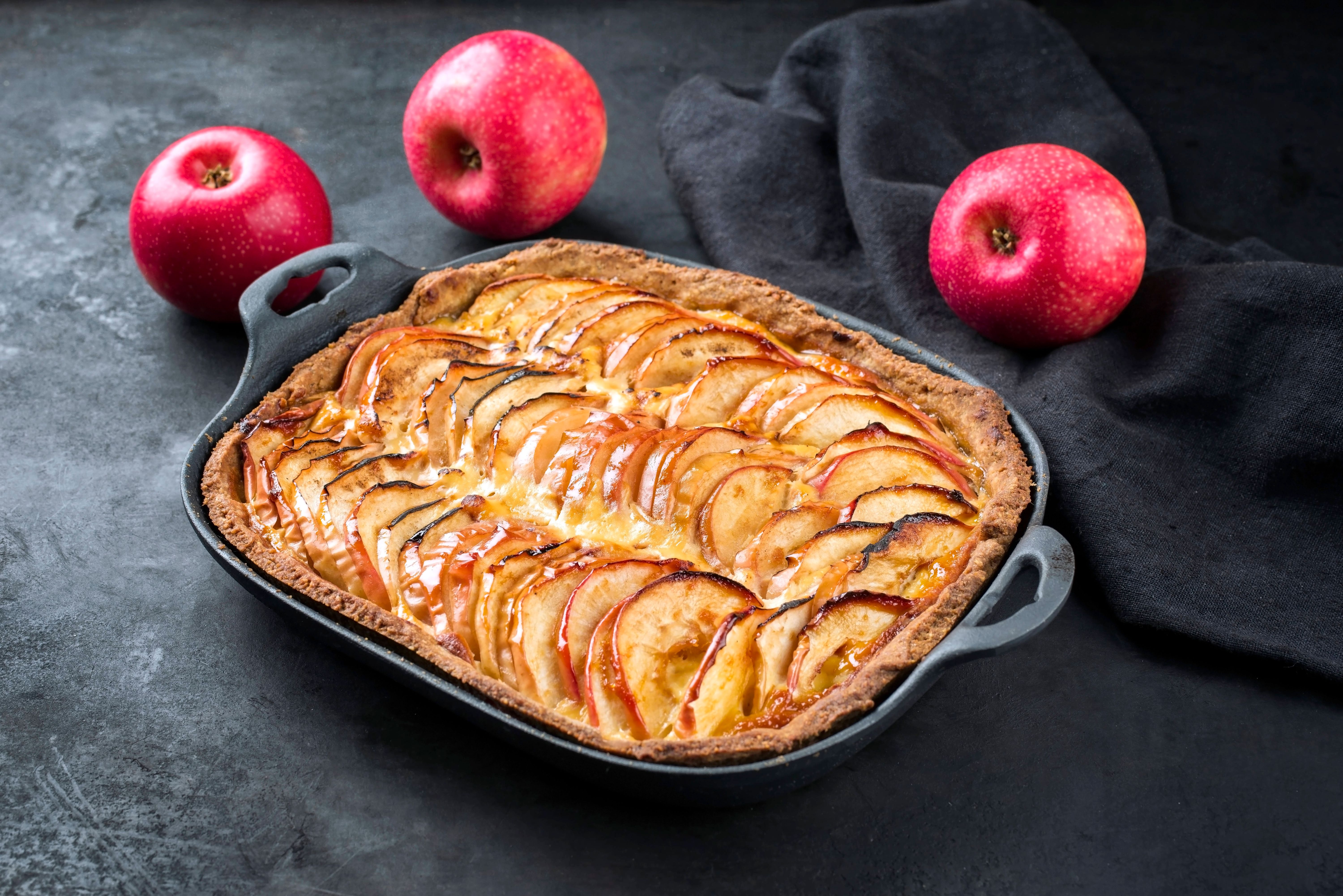 Omas saftiger Apfelkuchen vom Blech – das geniale Rezept!