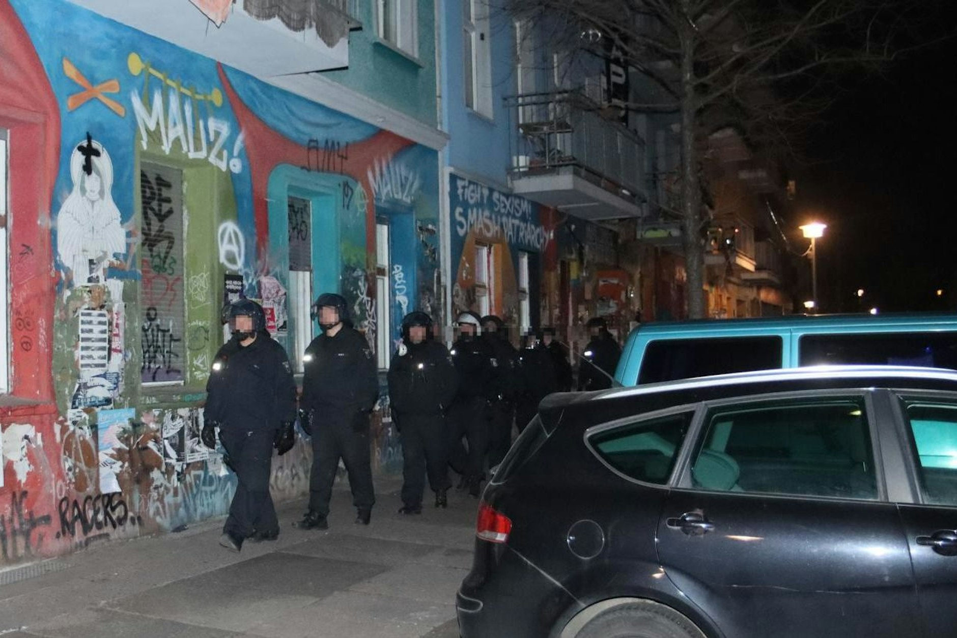 Einheiten der Berliner Polizei in der Rigaer Straße