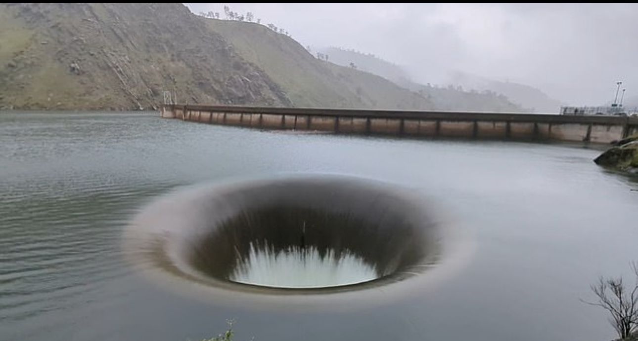 Image - Wegen Hochwasser: „Stöpsel“ im nordkalifornischen See gezogen