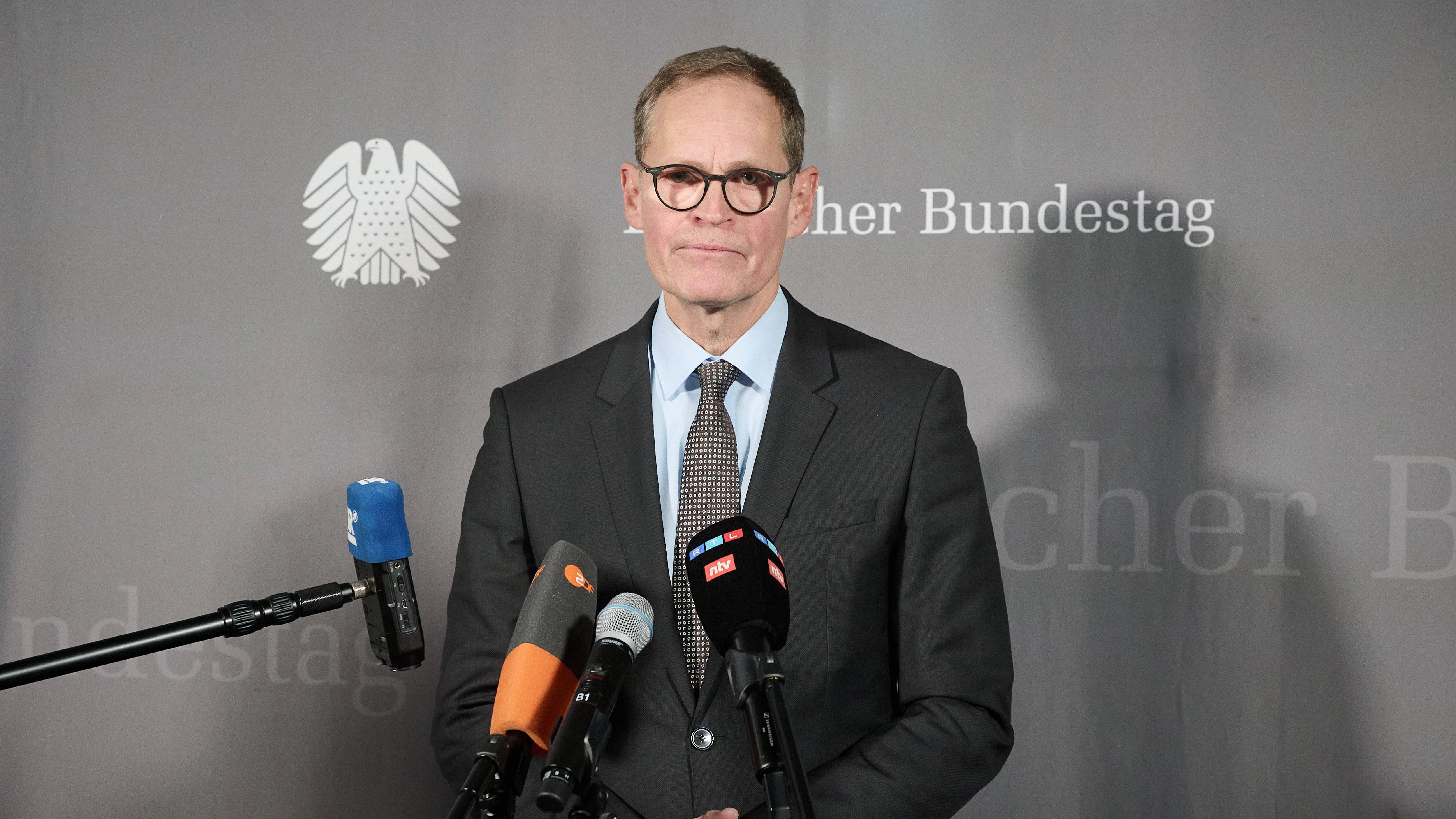 Michael Müller hat Anzeige erstattet. Er kämpft im Wahlkampf gegen Messer-Chaoten.