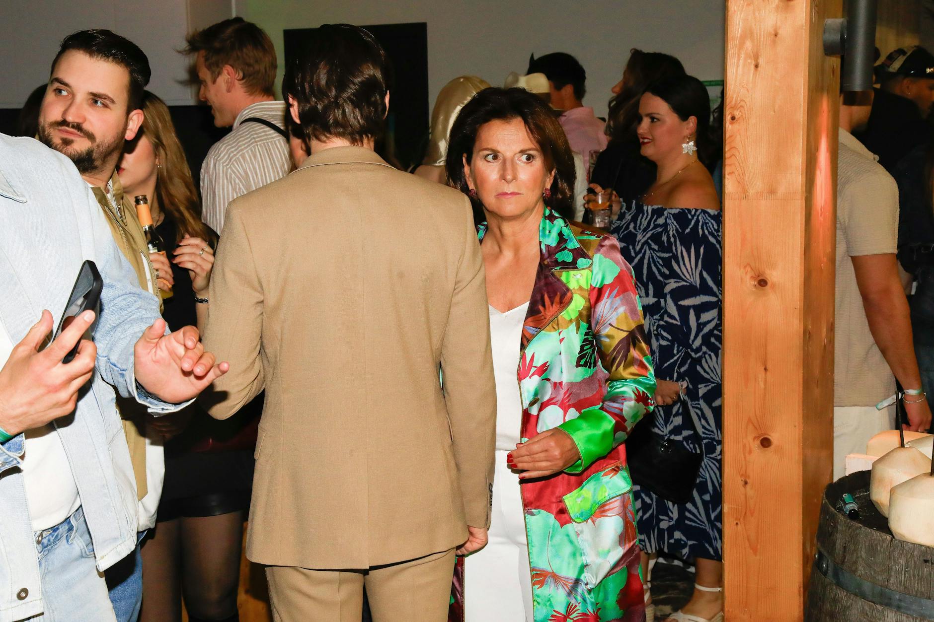 Muss man sich Sorgen um Claudia Oberts Alkoholkonsum machen?