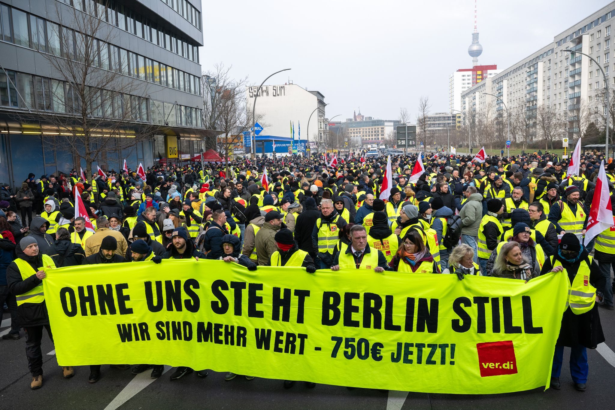 Stimmung kippt! Entschädigungen für Mega-BVG-Streik im Gespräch