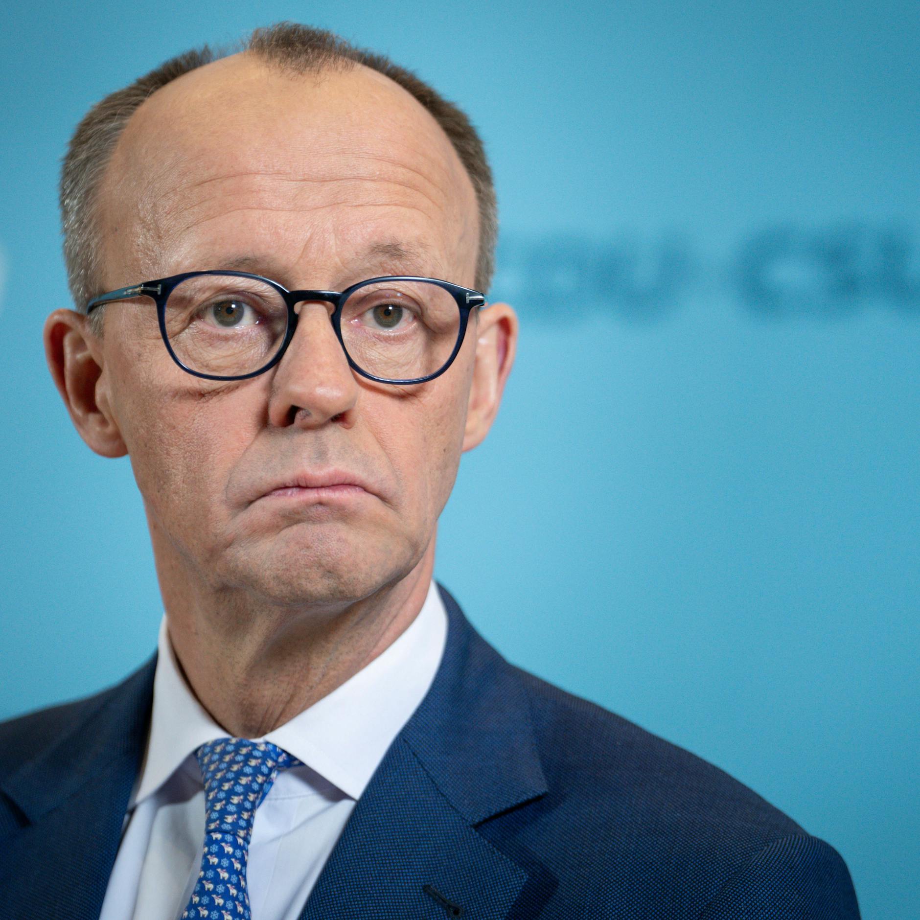 Image - Milliardenlöcher ohne klaren Plan: Merz muss aufpassen, dass er nicht wie Merkel wird – Kommentar