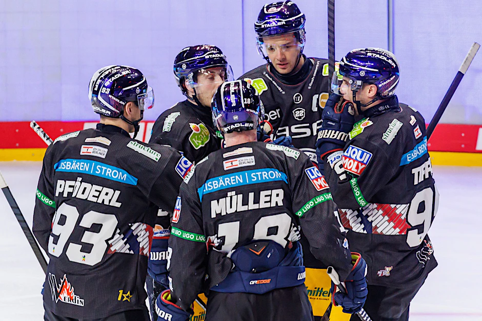 Gegen die Düsseldorfer EG soll für die Eisbären - so gut es eben geht - wieder nur Eishockey im Mittelpunkt stehen.