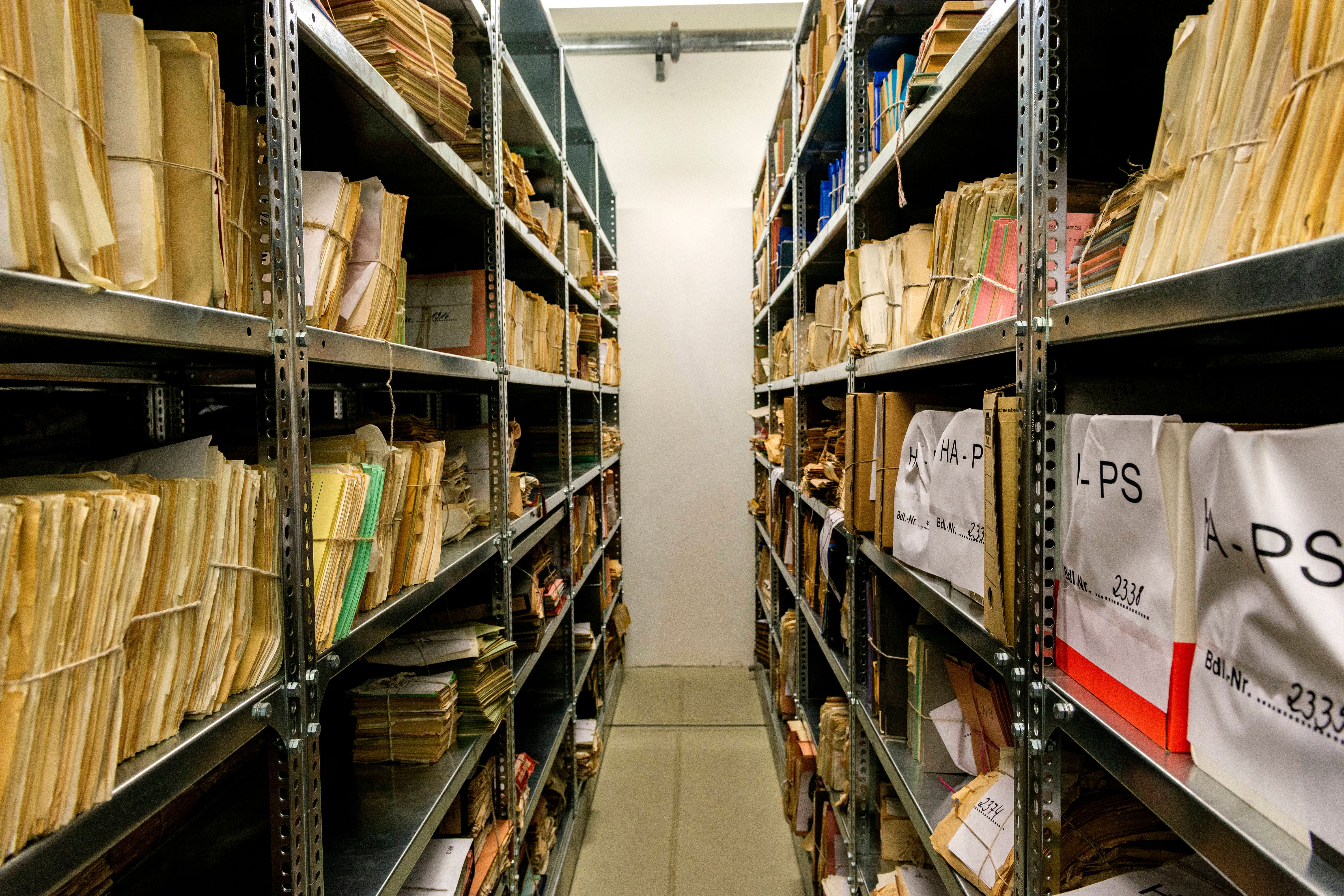 Image - Kein Platz mehr für Stasi-Akten: Landet Mielkes Spitzel-Erbe im Müll?