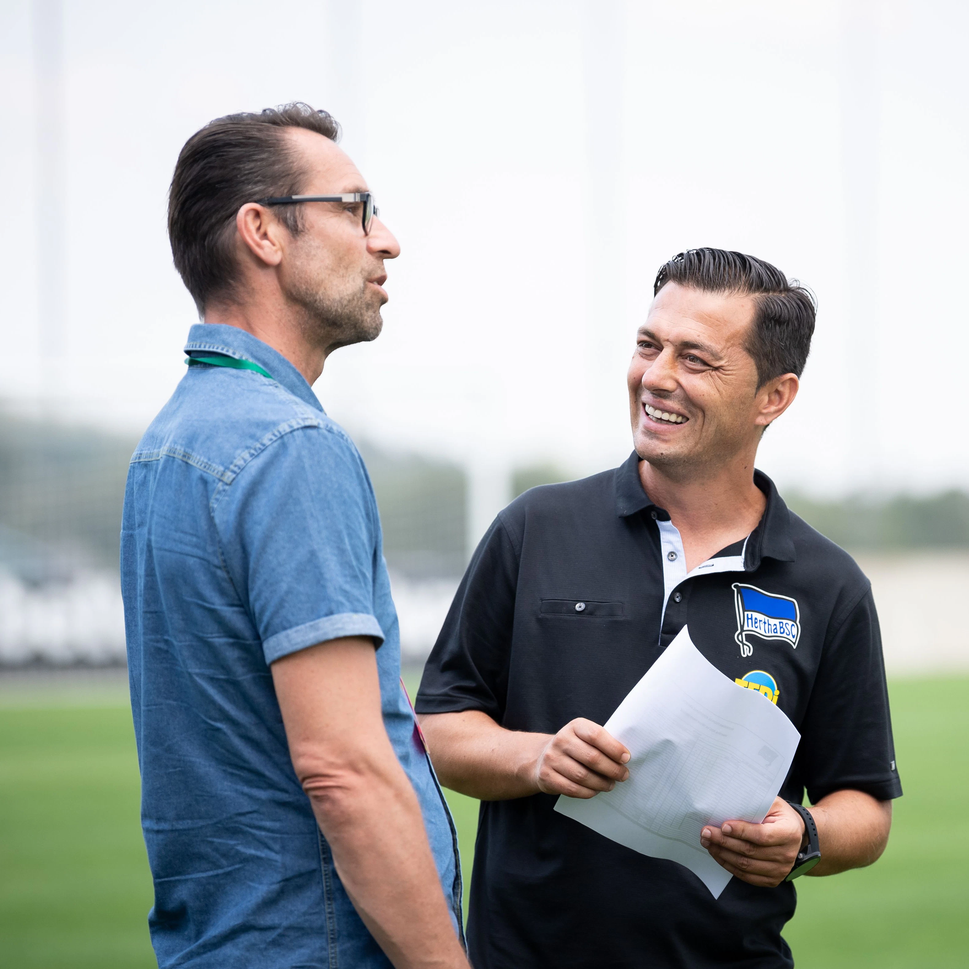 Gute Laune, aber kein glückliches Händchen: Michael Preetz (l.) und Ante Covic.