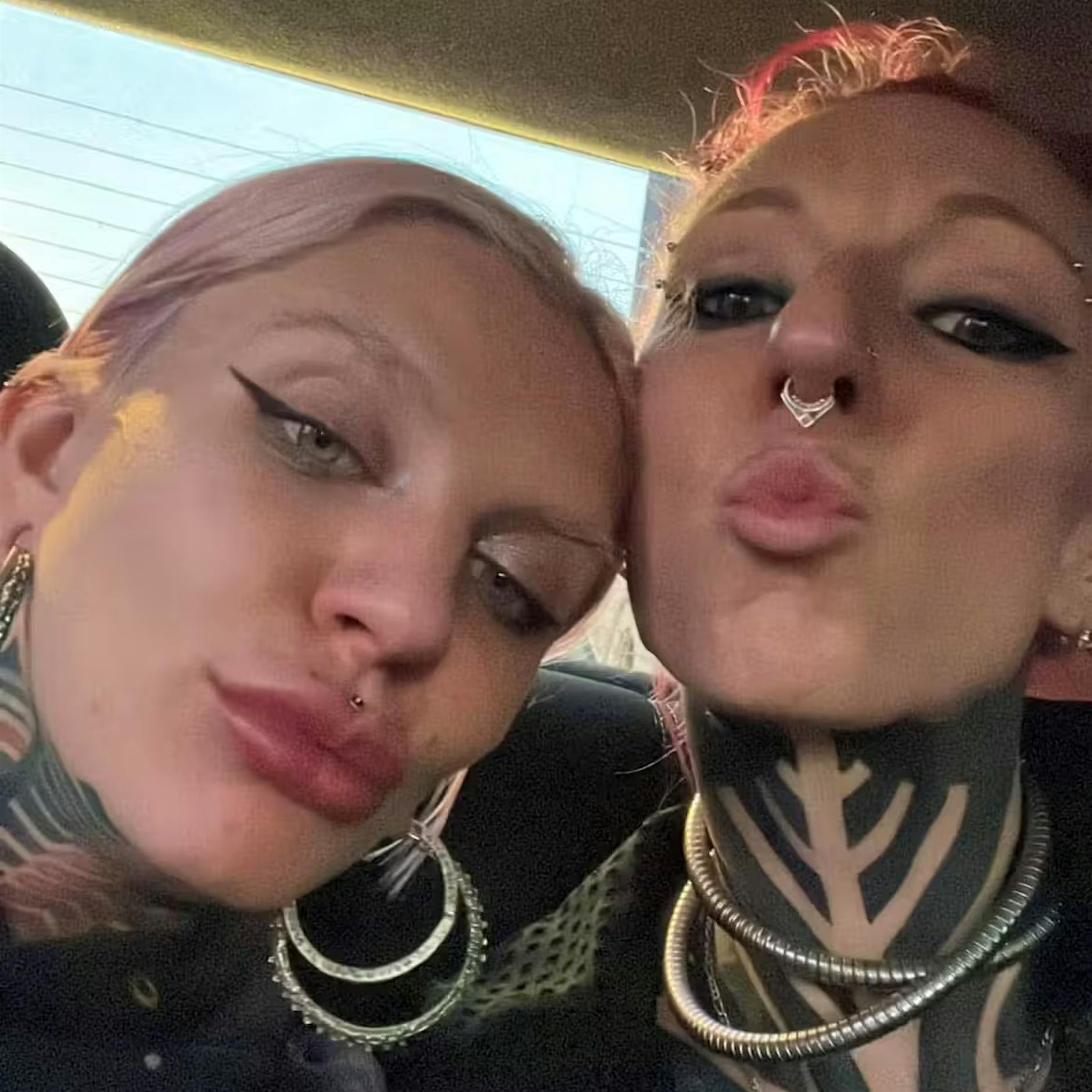 Berliner Tattoo-Künstlerin schmort seit 18 Tagen in Trumps Abschiebeknast