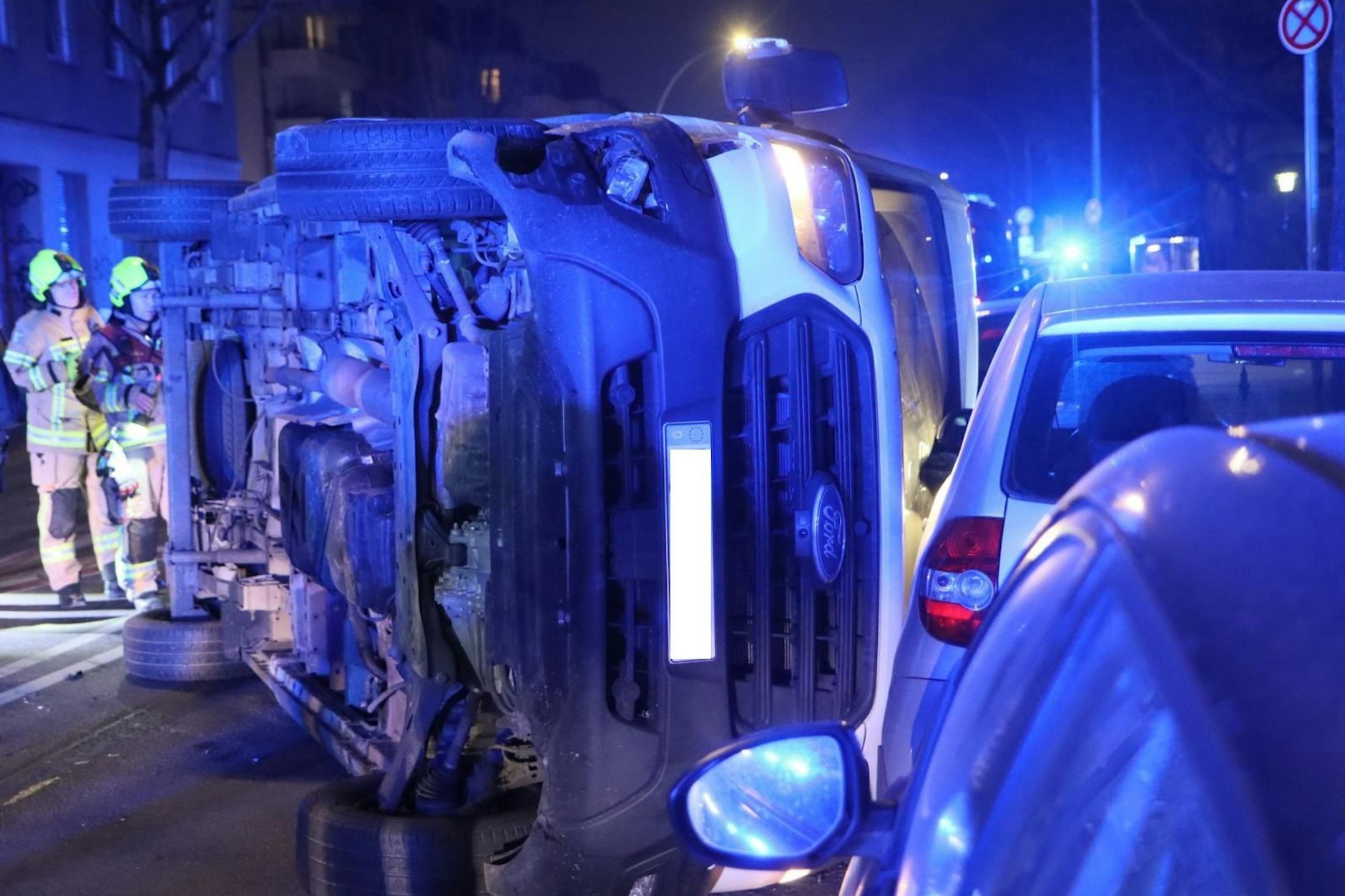 In Neukölln kam es in der Nacht zu einem heftigen Unfall.