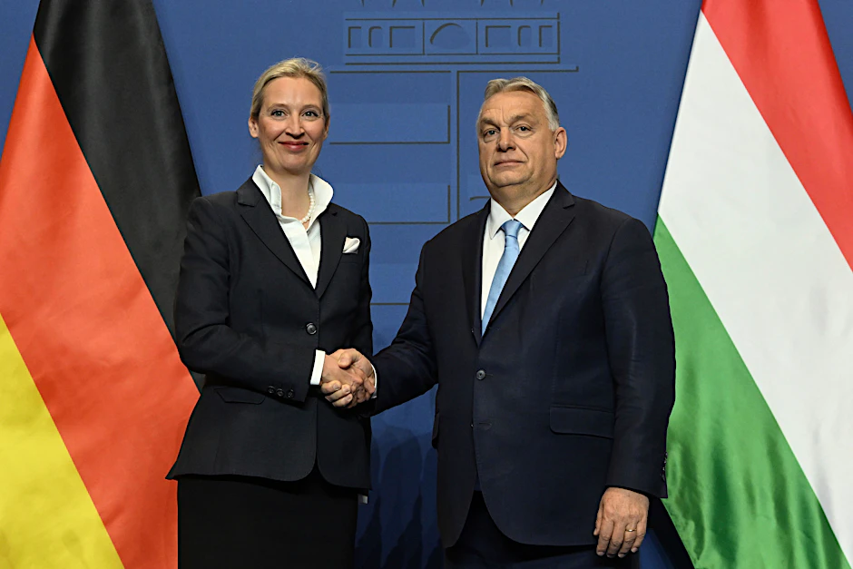 Staatsmännisch in Budapest: Viktor Orbán empfängt Alice Weidel.