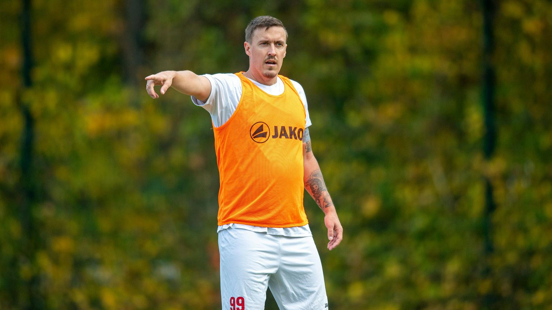 Max Kruse auf dem Fußballfeld.