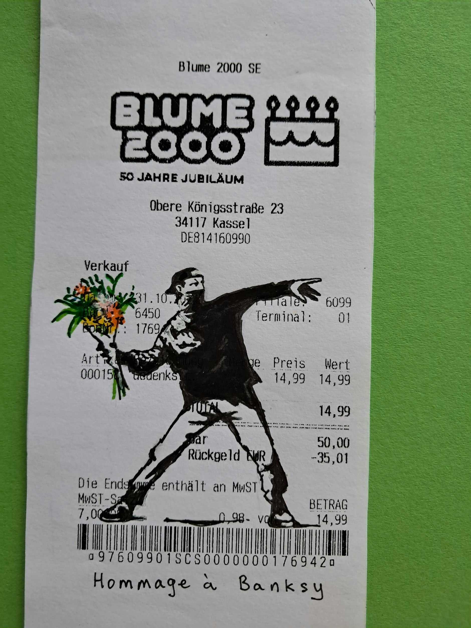 Blumen-Werfen ist oft besser als Steine werfen.