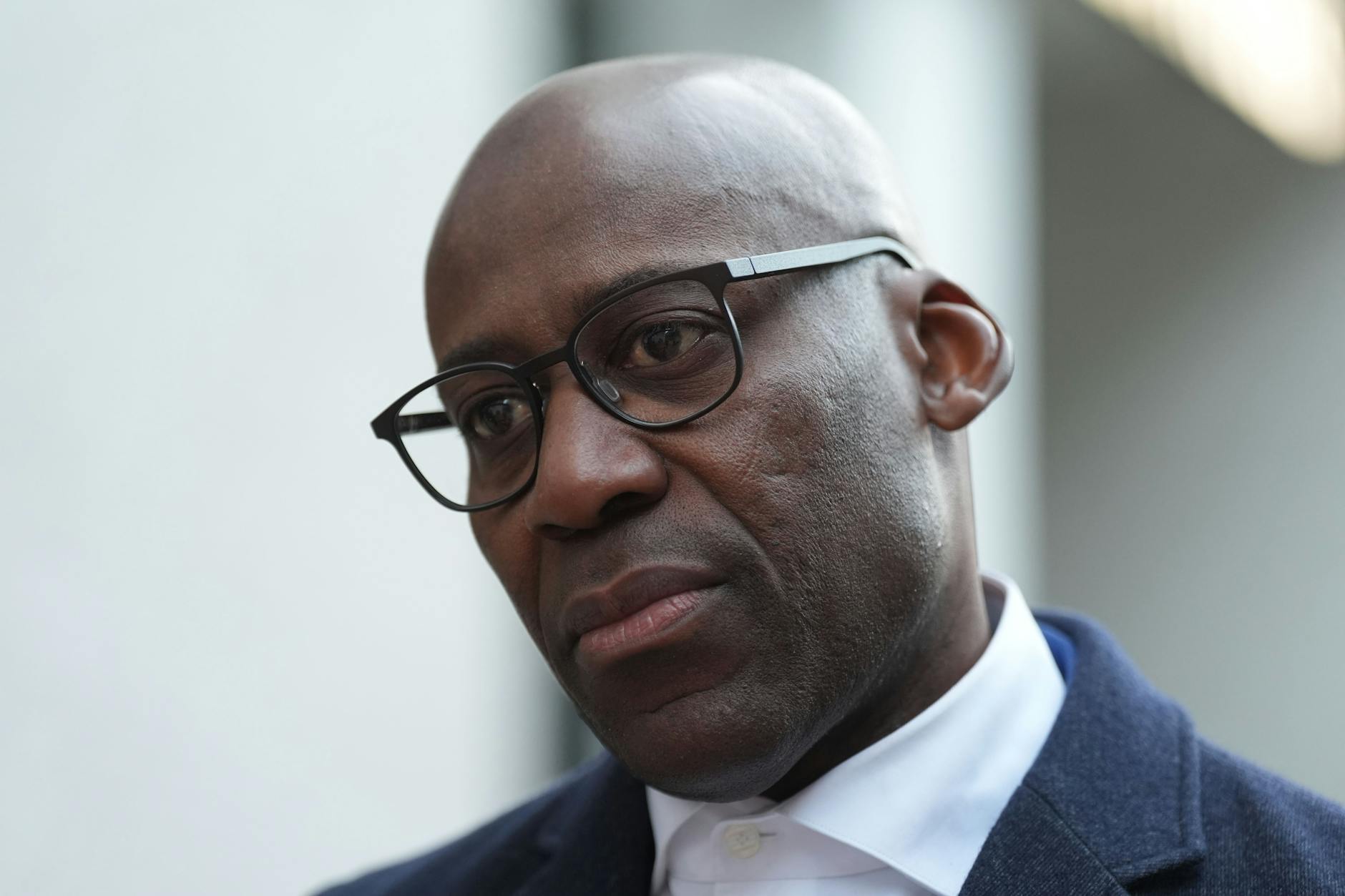 Joe Chialo (CDU), Berliner Kultursenator, wurde von Bundeskanzler Olaf Scholz (SPD) auf einer Party angegangen.