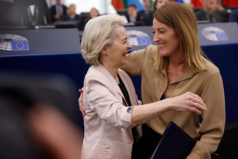 Ursula von der Leyen und Roberta Metsola, am 27. November 2024, aus Anlass der Bestätigung der neuen EU-Kommission.