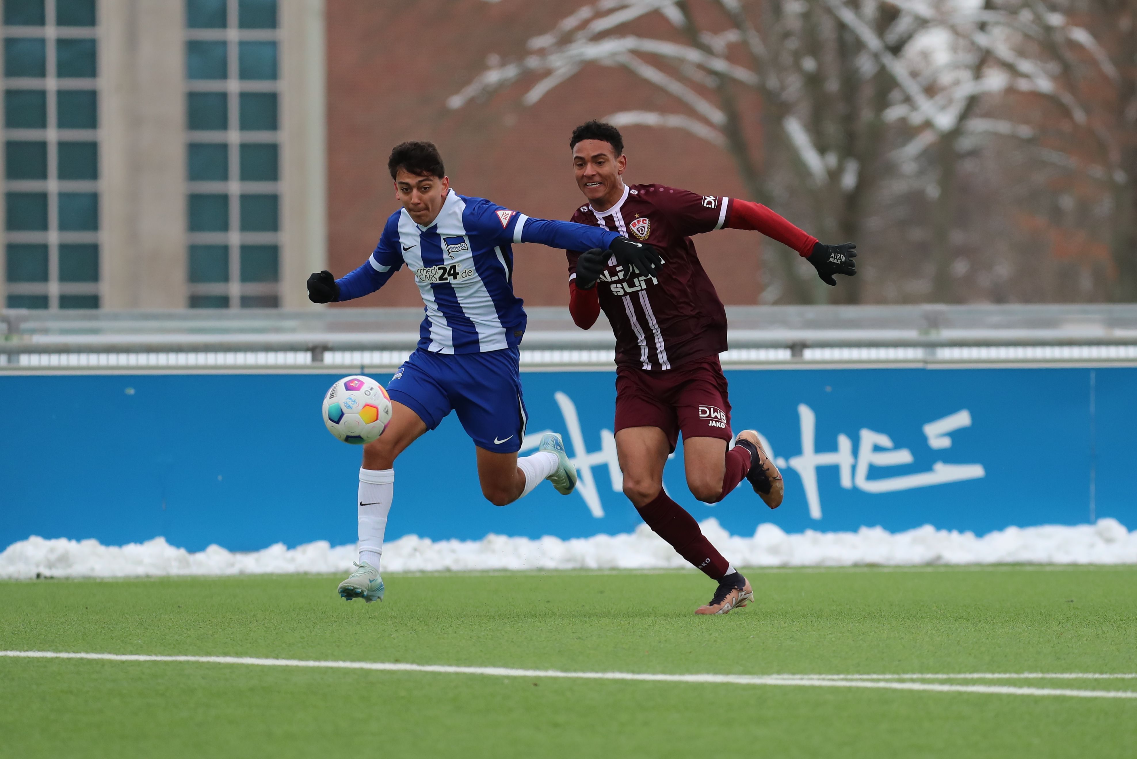 Rasen statt Schnee: BFC Dynamo zum Geheimtest bei Hertha BSC