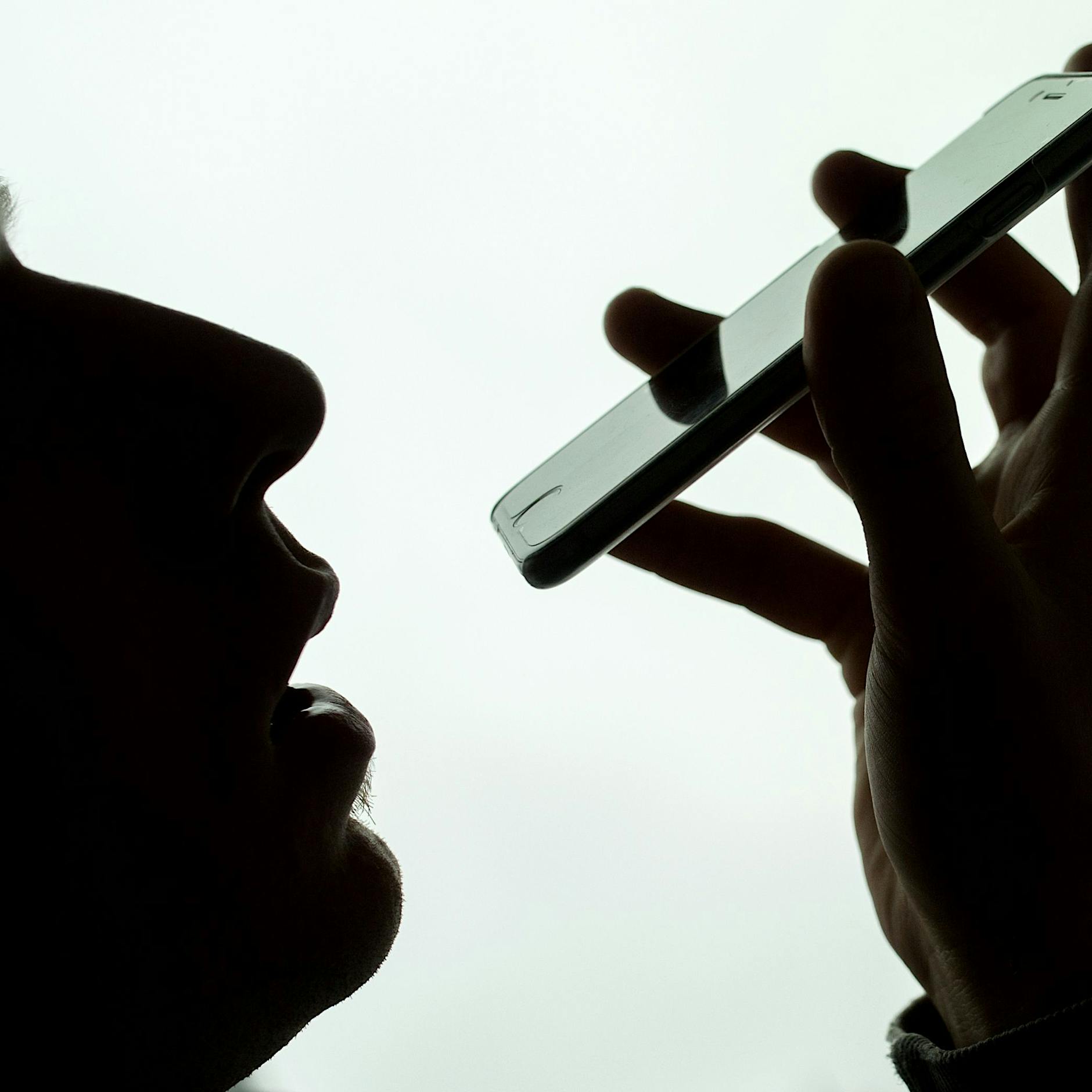 Apple in Frankreich verklagt: Siri soll private Gespräche ohne Wissen der Nutzer aufgezeichnet haben