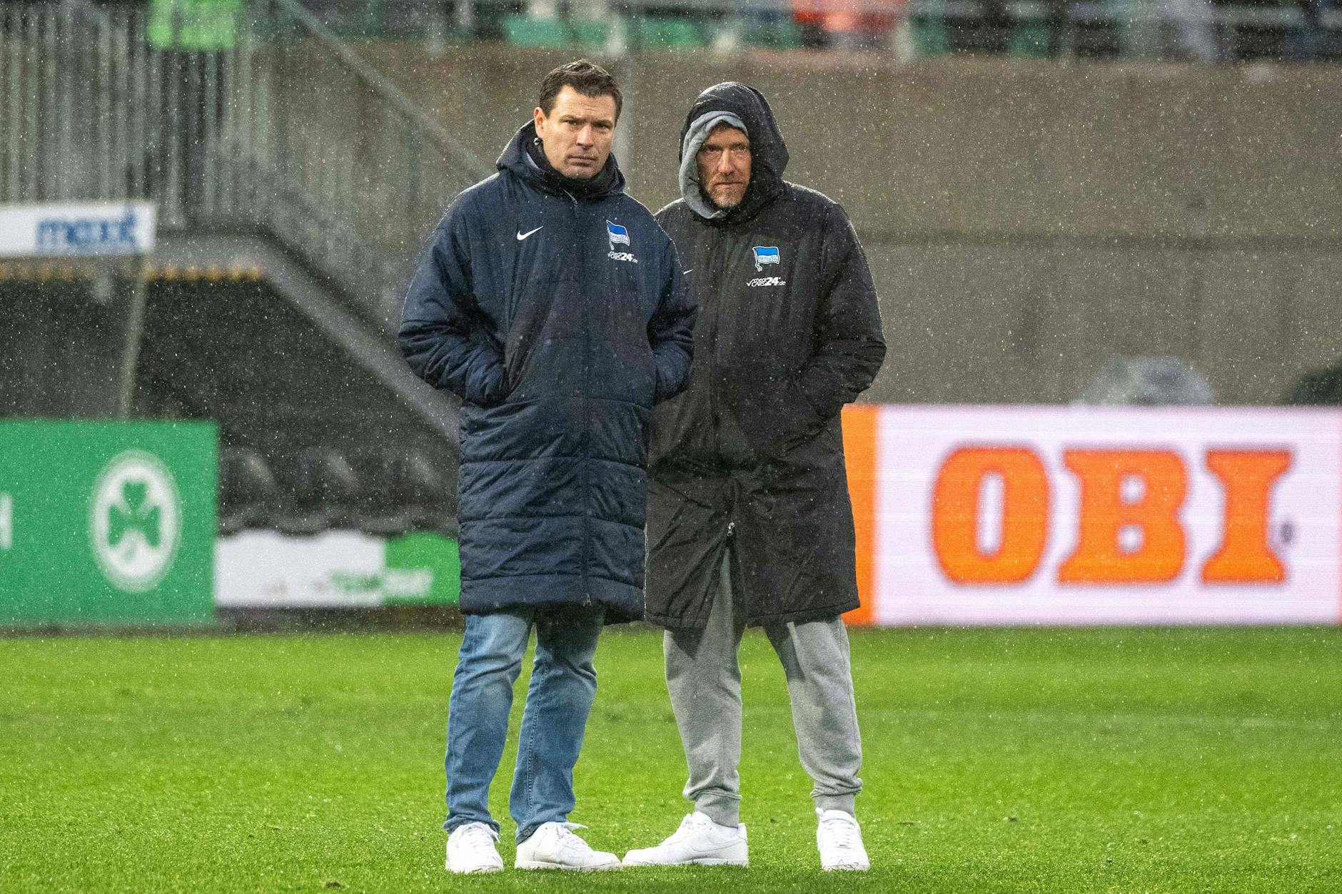 Herthas Sportdirektoren Benjamin Weber und Zecke Neuendorf sind mal wieder im Krisen-Modus.