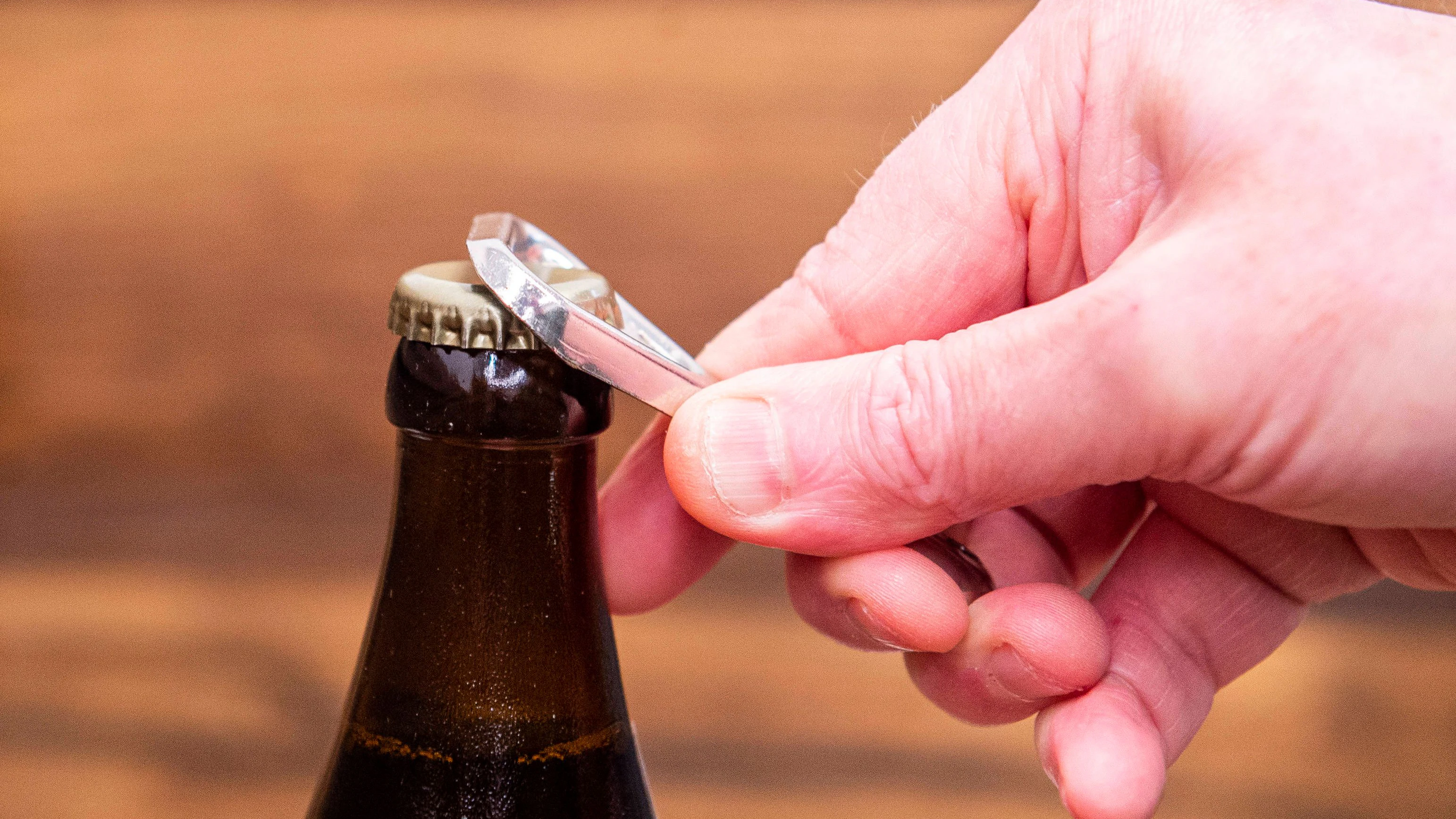 Das gemütliche Bier nach Feierabend gehört für viele Menschen in Deutschland zum Alltag. Die Folge: Ein viel zu hoher Alkoholkonsum!