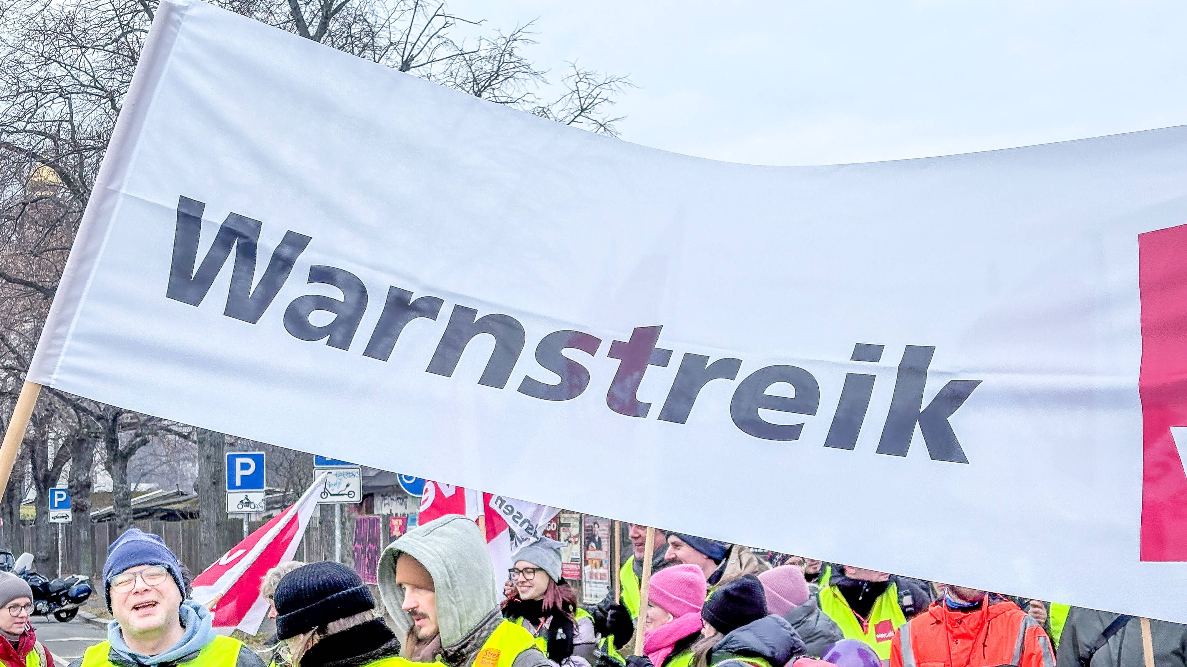 Wochenstart mit Mega-Streik: Kitas zu, Mülltonnen voll, kaum Winterdienst!
